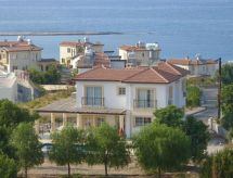 Vakantiehuis in Kyrenia op 300m van zee met privézwembad - thumbnail 1