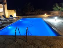 Vakantiehuis in Kyrenia op 300m van zee met privézwembad - thumbnail 6