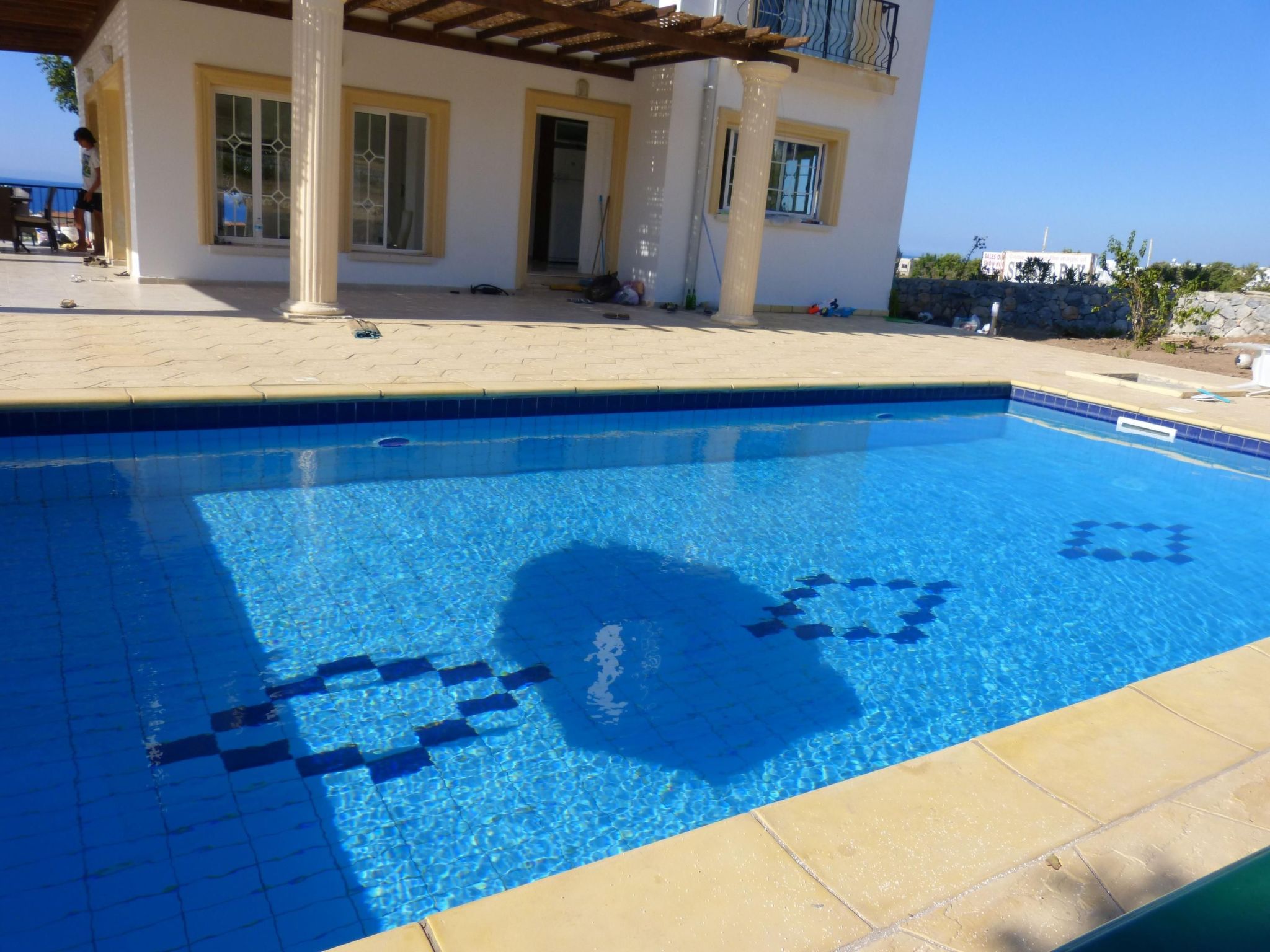 Ferienvilla mit Blick auf das Wasser — Pool Outdoor (4 of 31)