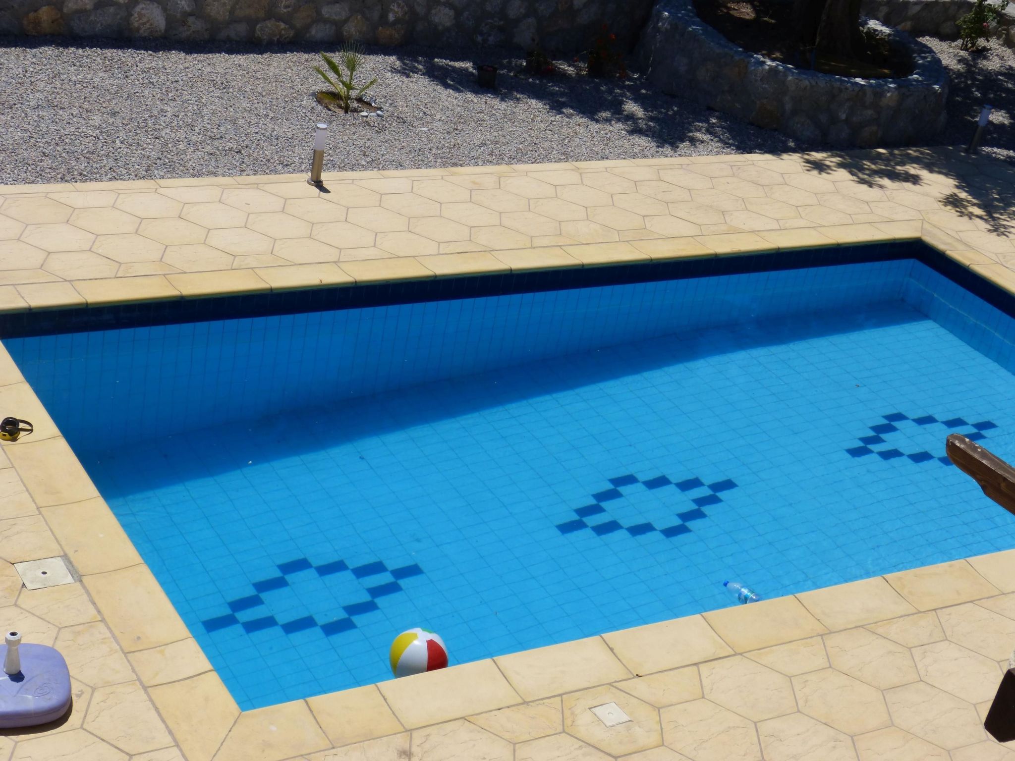 Ferienvilla mit Blick auf das Wasser — Pool Outdoor (3 of 31)