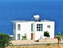Stijlvolle villa met privé infinity pool vlakbij zee in Kyrenia - thumbnail 2