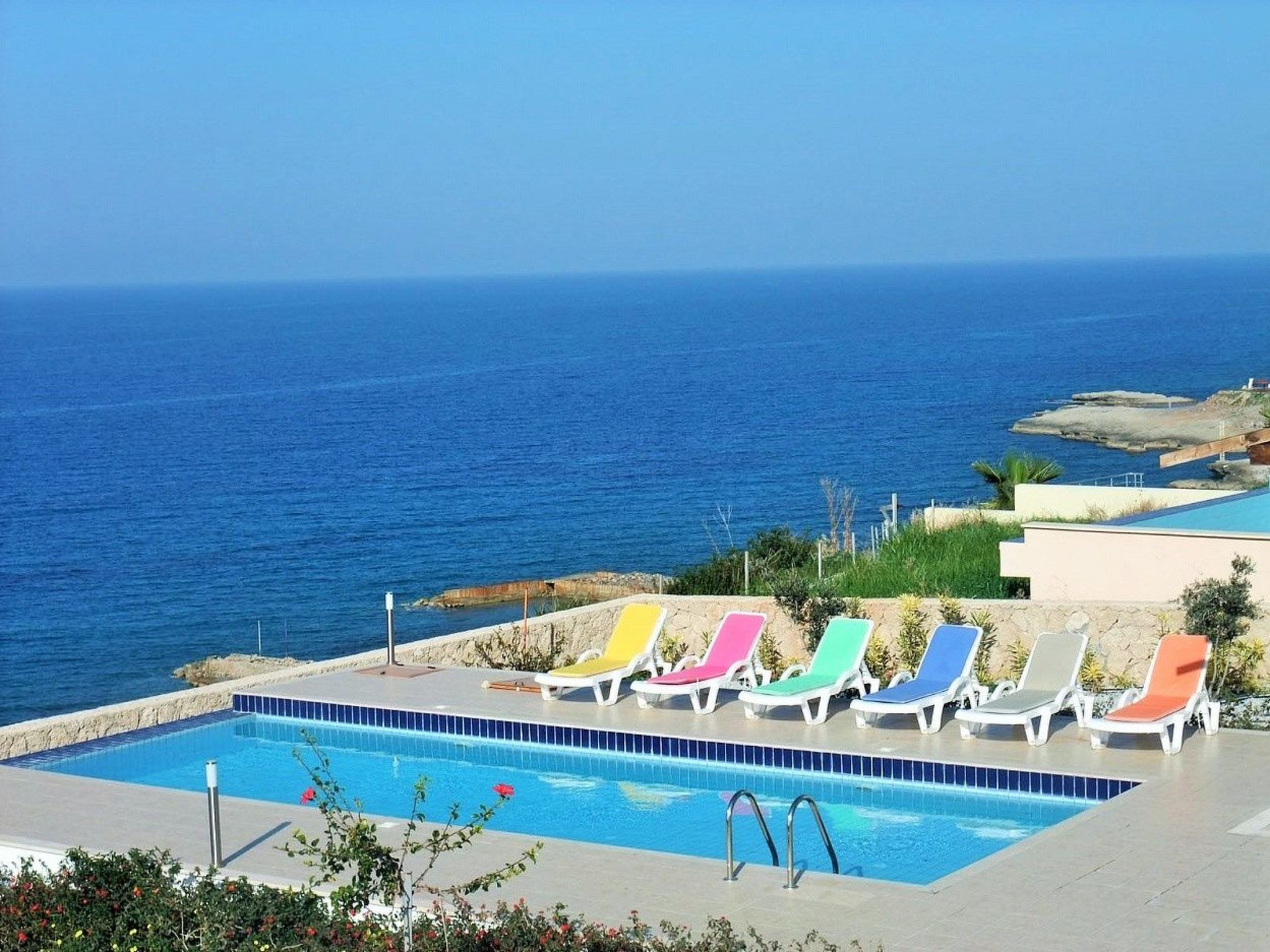 Stijlvolle villa met privé infinity pool vlakbij zee in Kyrenia - foto 41