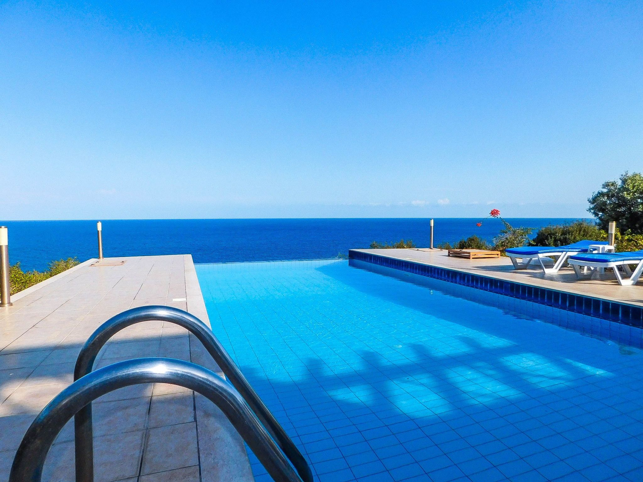 Stijlvolle villa met privé infinity pool vlakbij zee in Kyrenia - foto 40