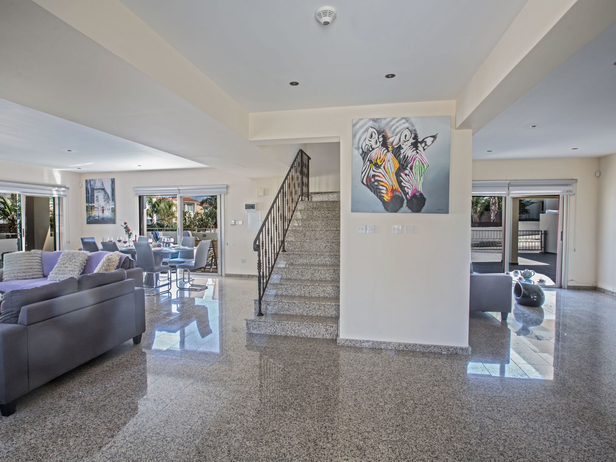 Schöne Ferienvilla mit privatem Pool-Image-tags.info