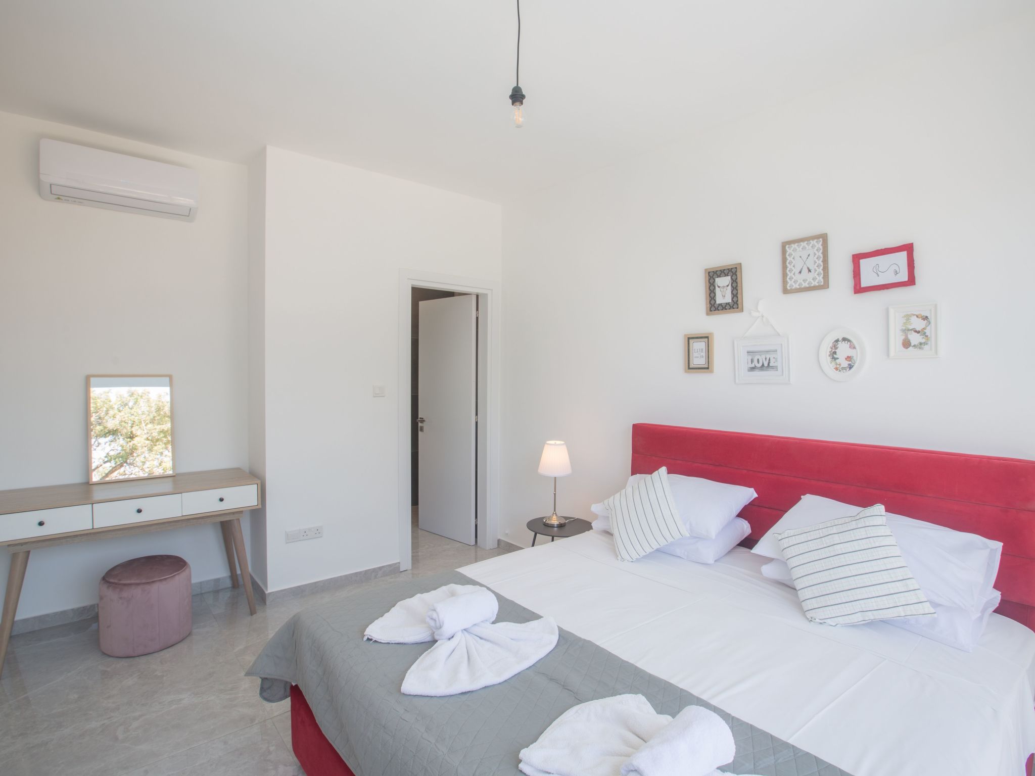 4-Schlafzimmer-Villa mit Pool im Zentrum von Protaras-Image-tags.info