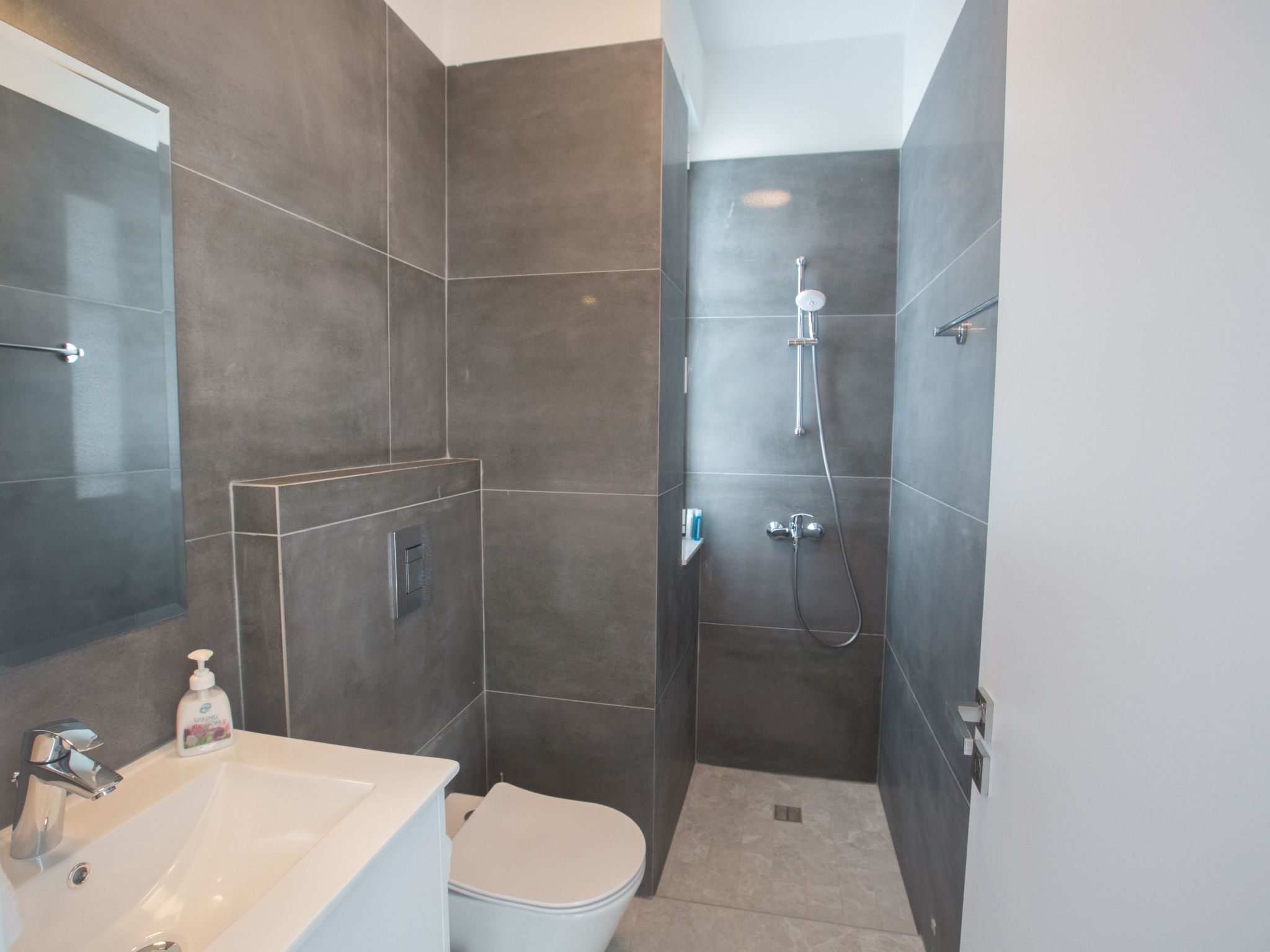 4-Schlafzimmer-Villa mit Pool im Zentrum von Protaras-Image-tags.info