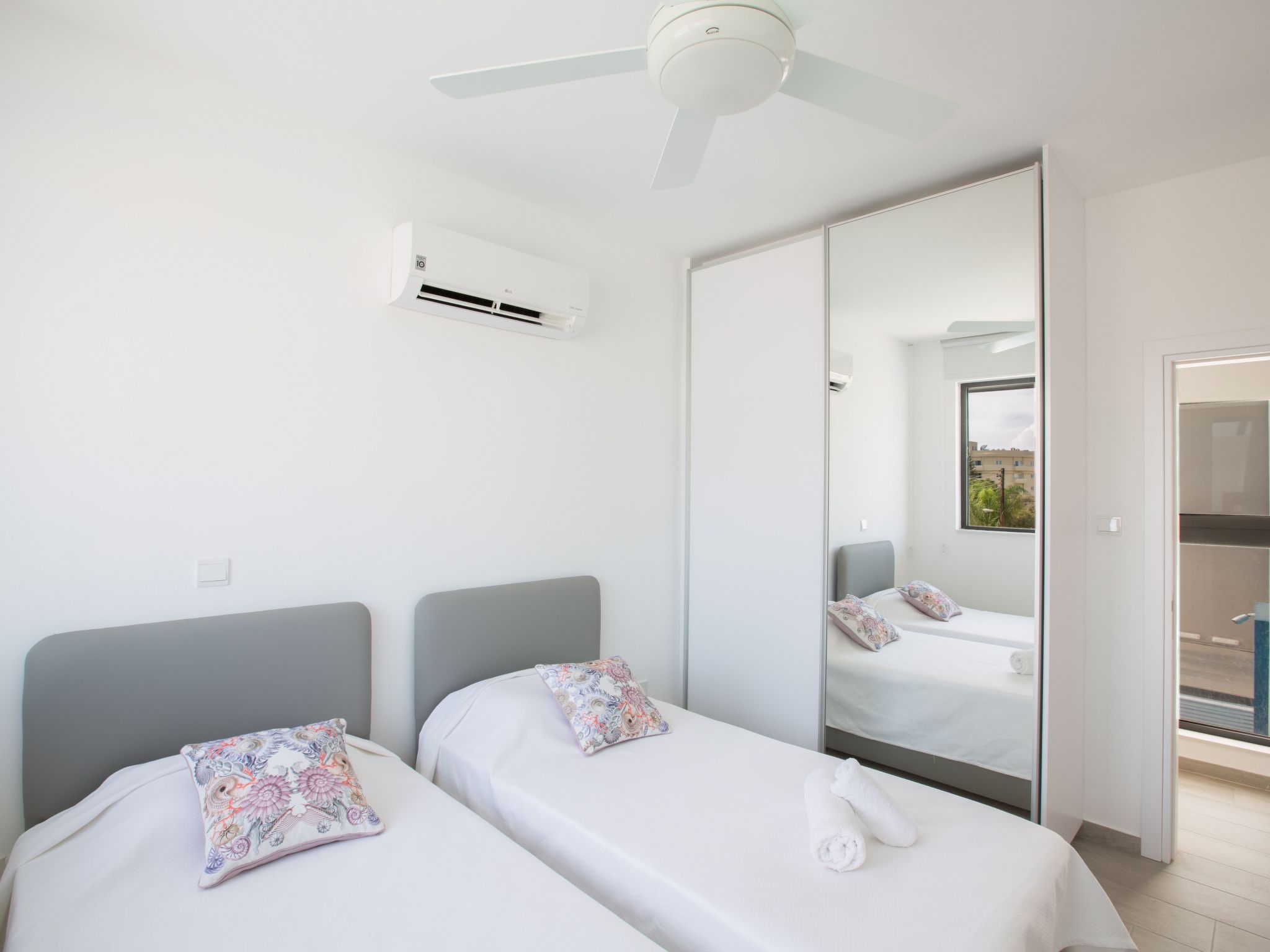 Luxusvilla für 10 Personen auf Zypern-Image-tags.info