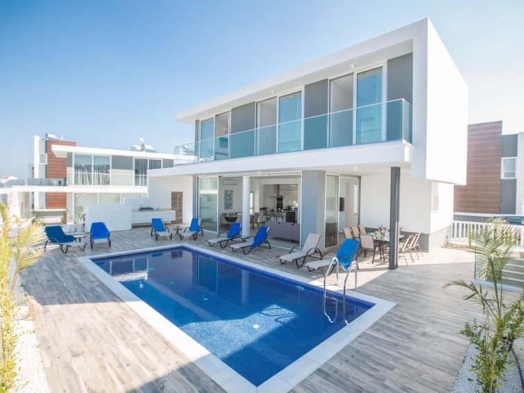 Centraal gelegen vakantiehuis in Protaras met privézwembad · 11 pers. in Protaras