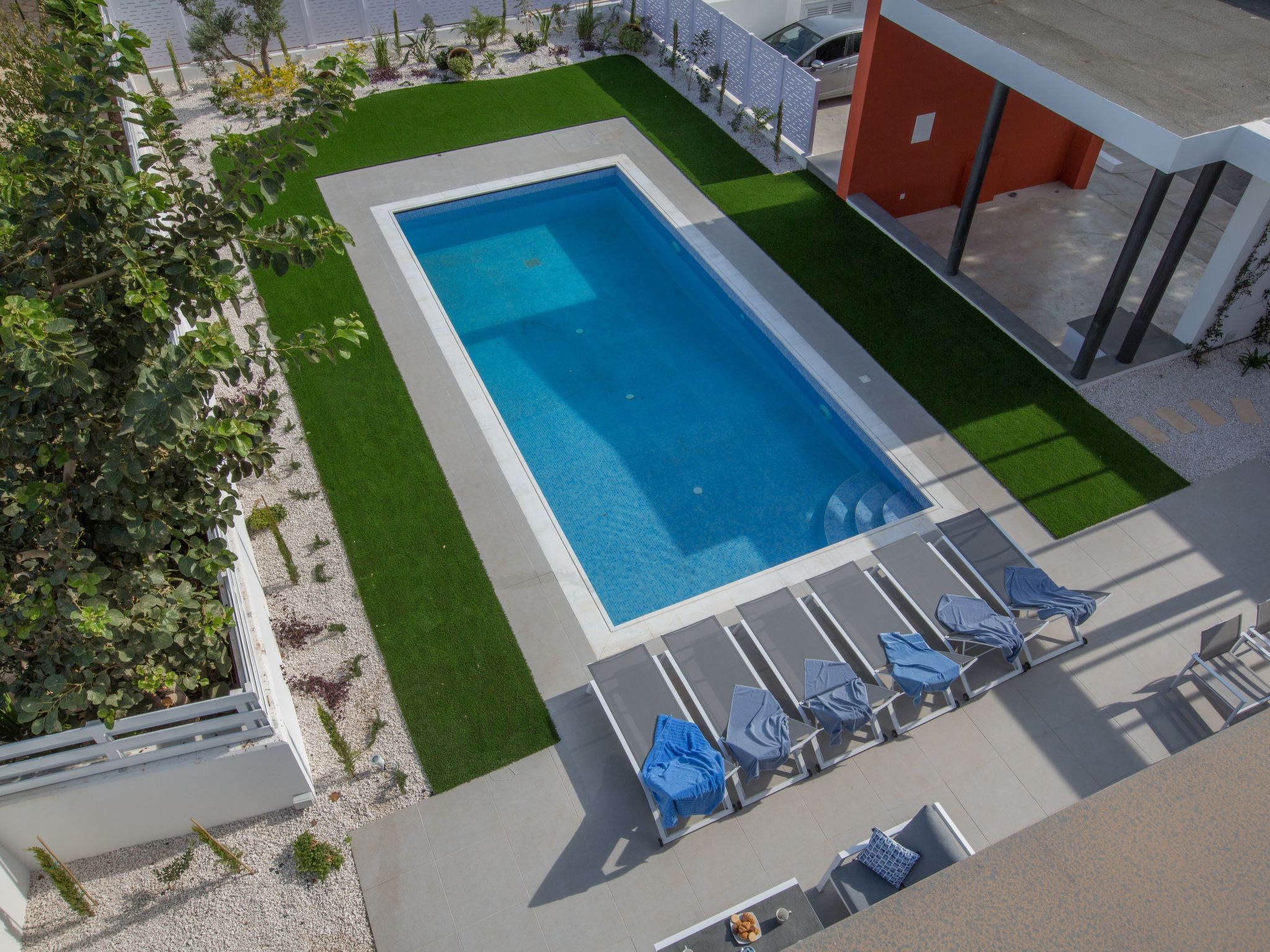 Neue, luxuriöse 3-Schlafzimmer-Villa in Protaras Zentrum-Image-tags.info