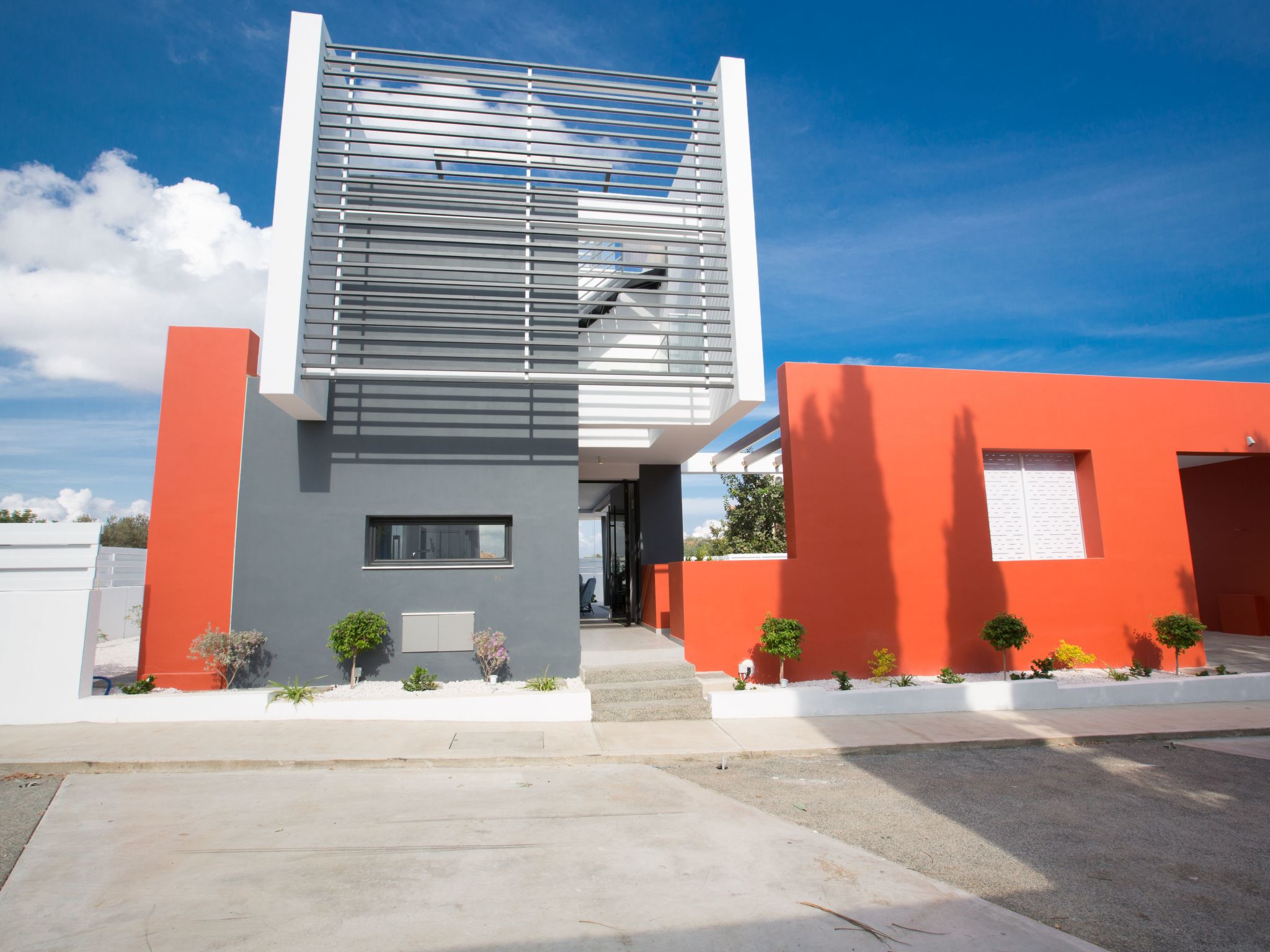 Neue, luxuriöse 3-Schlafzimmer-Villa in Protaras Zentrum-Image-tags.info