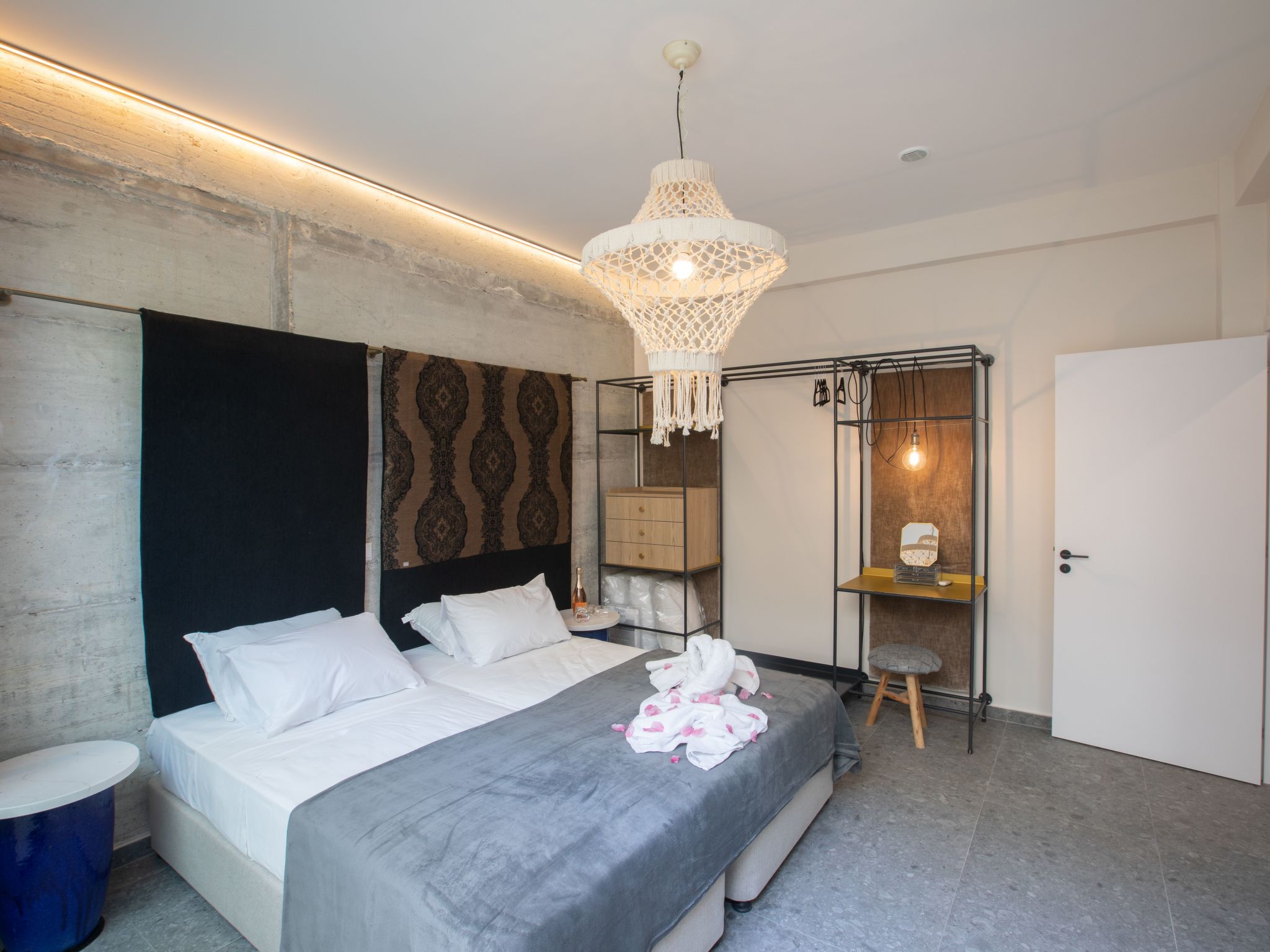 Mit Pool in Protaras-Image-tags.info