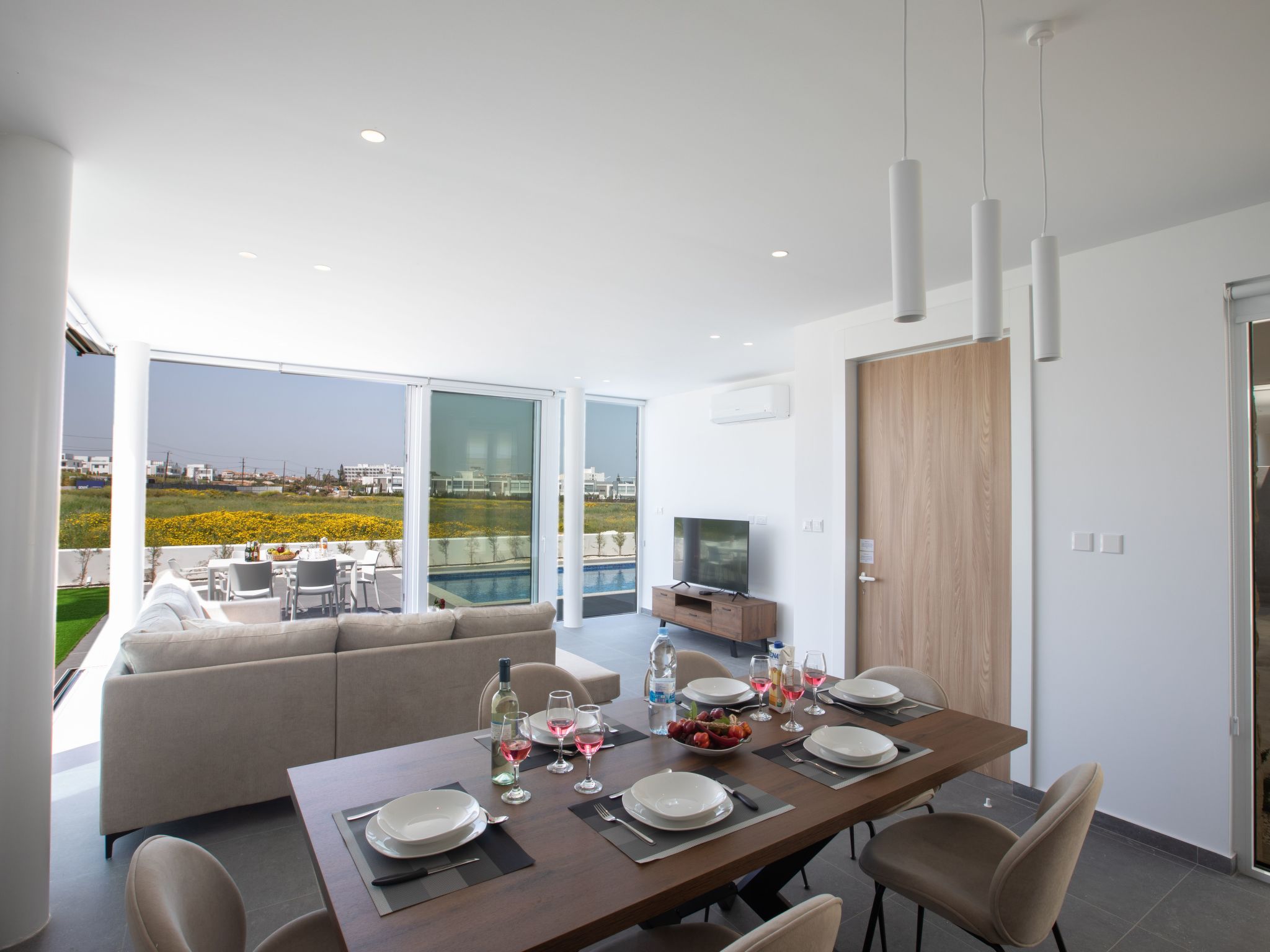 Bleu Vie in Protaras-Image-tags.info