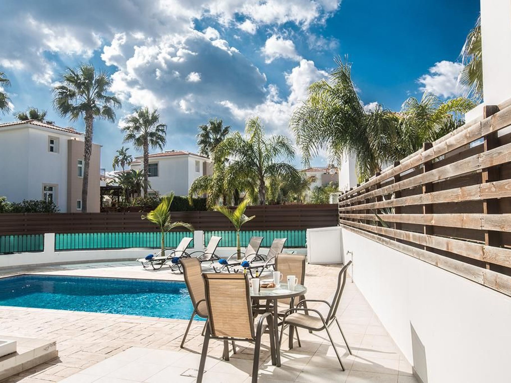 In Protaras mit privatem Parkplatz-Image-tags.info