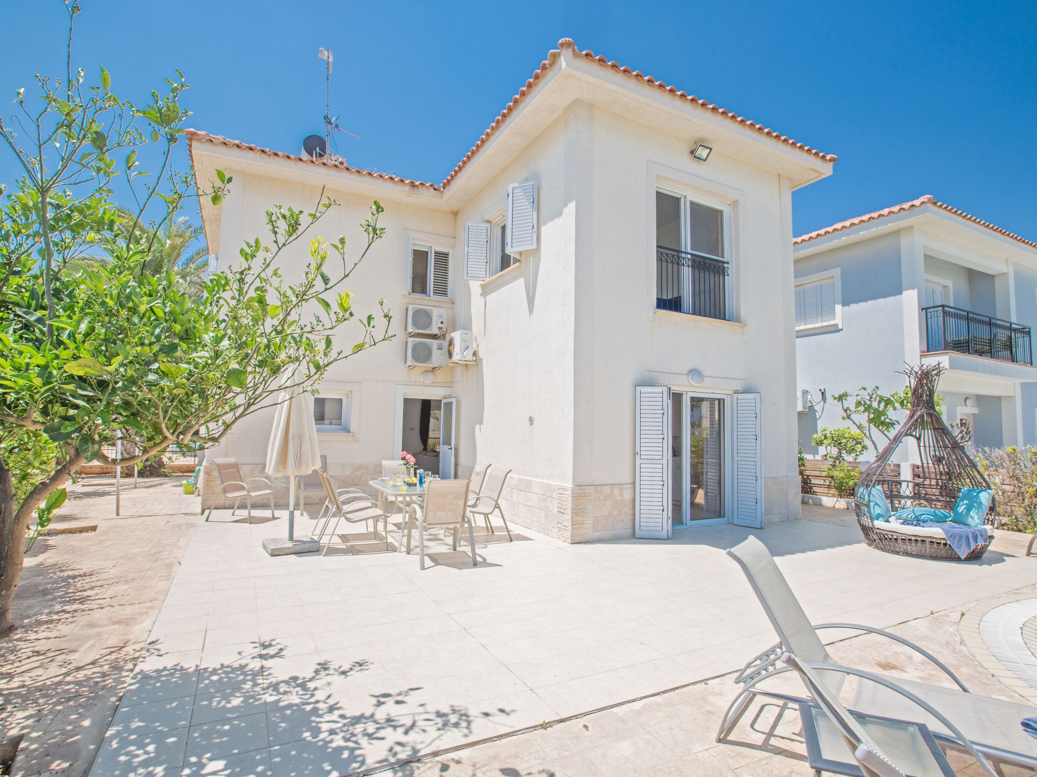 Protaras Villa mit Pool am Strand der Fig Tree Bay-Image-tags.info