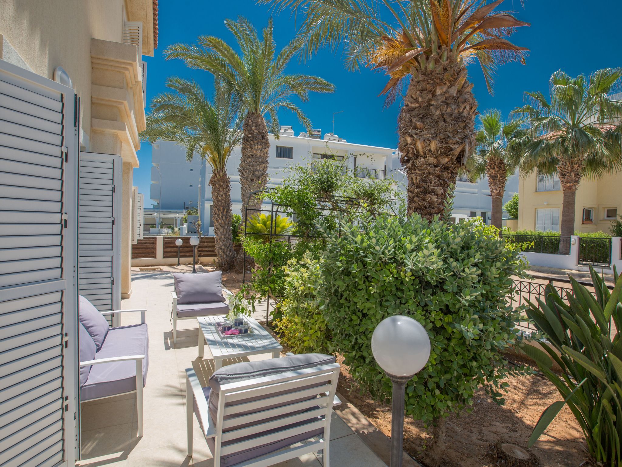 Protaras Villa mit Pool am Strand der Fig Tree Bay-Image-tags.info