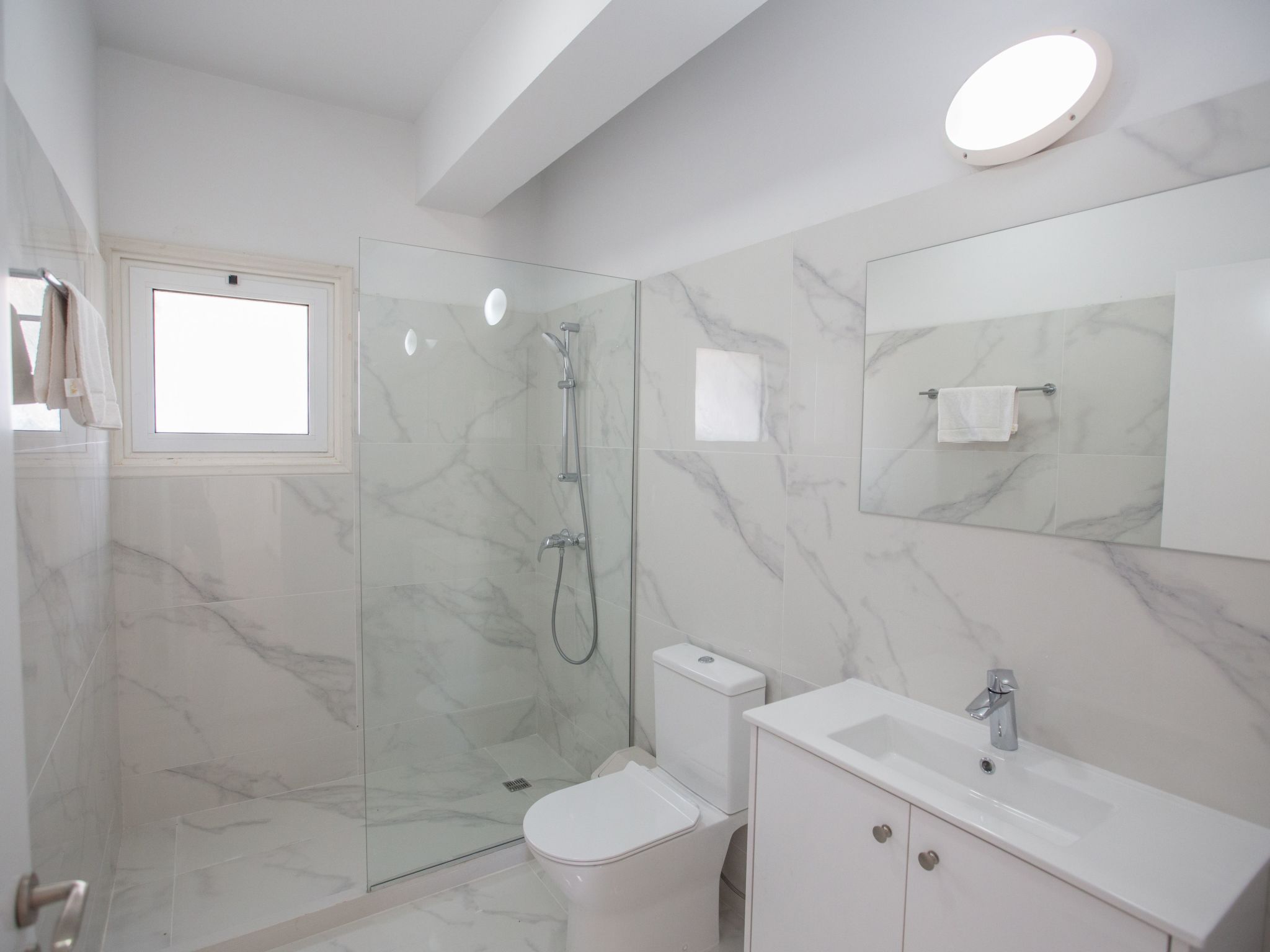 In Protaras mit privatem Parkplatz-Image-tags.info