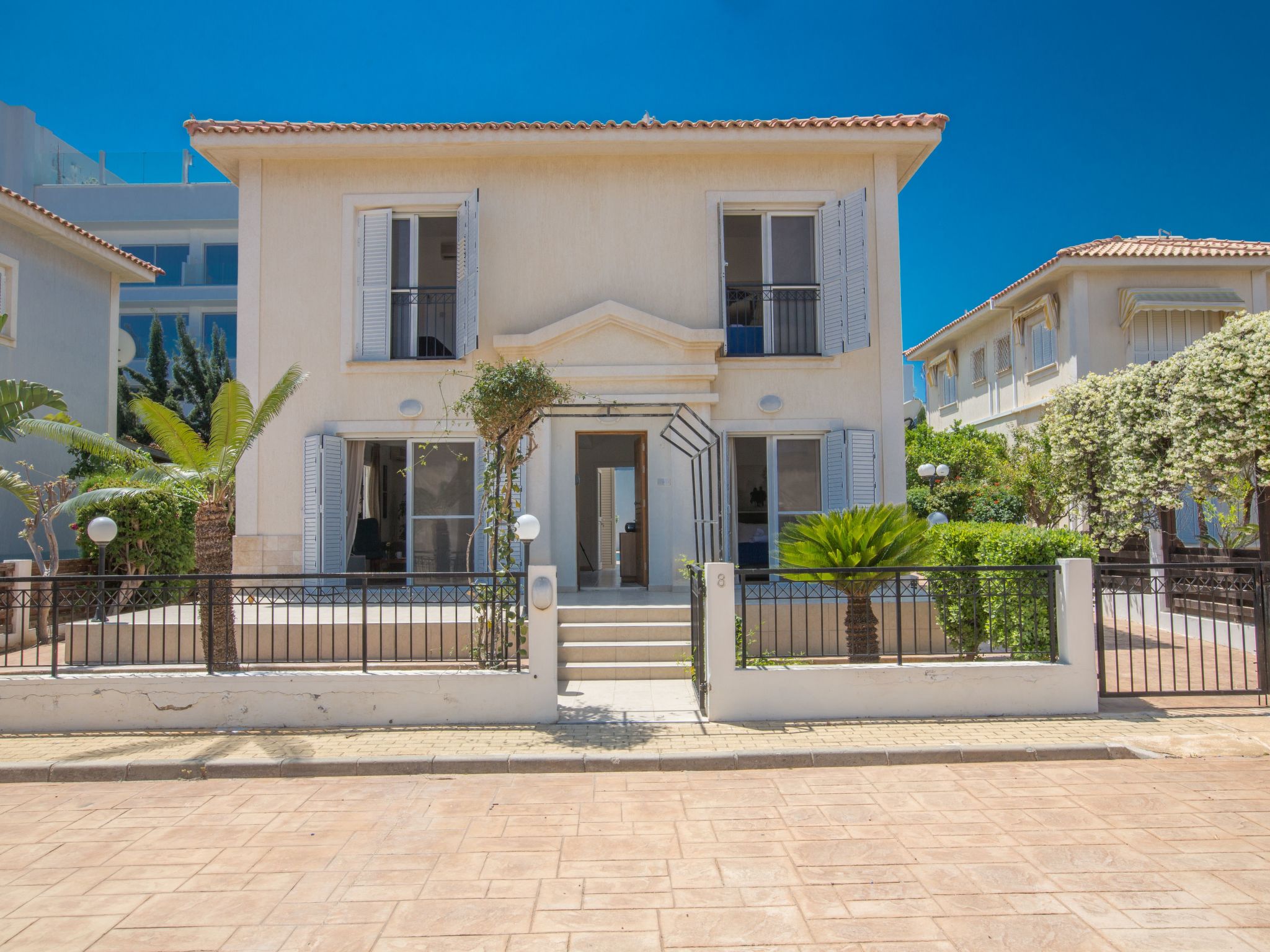 In Protaras mit privatem Parkplatz-Image-tags.info