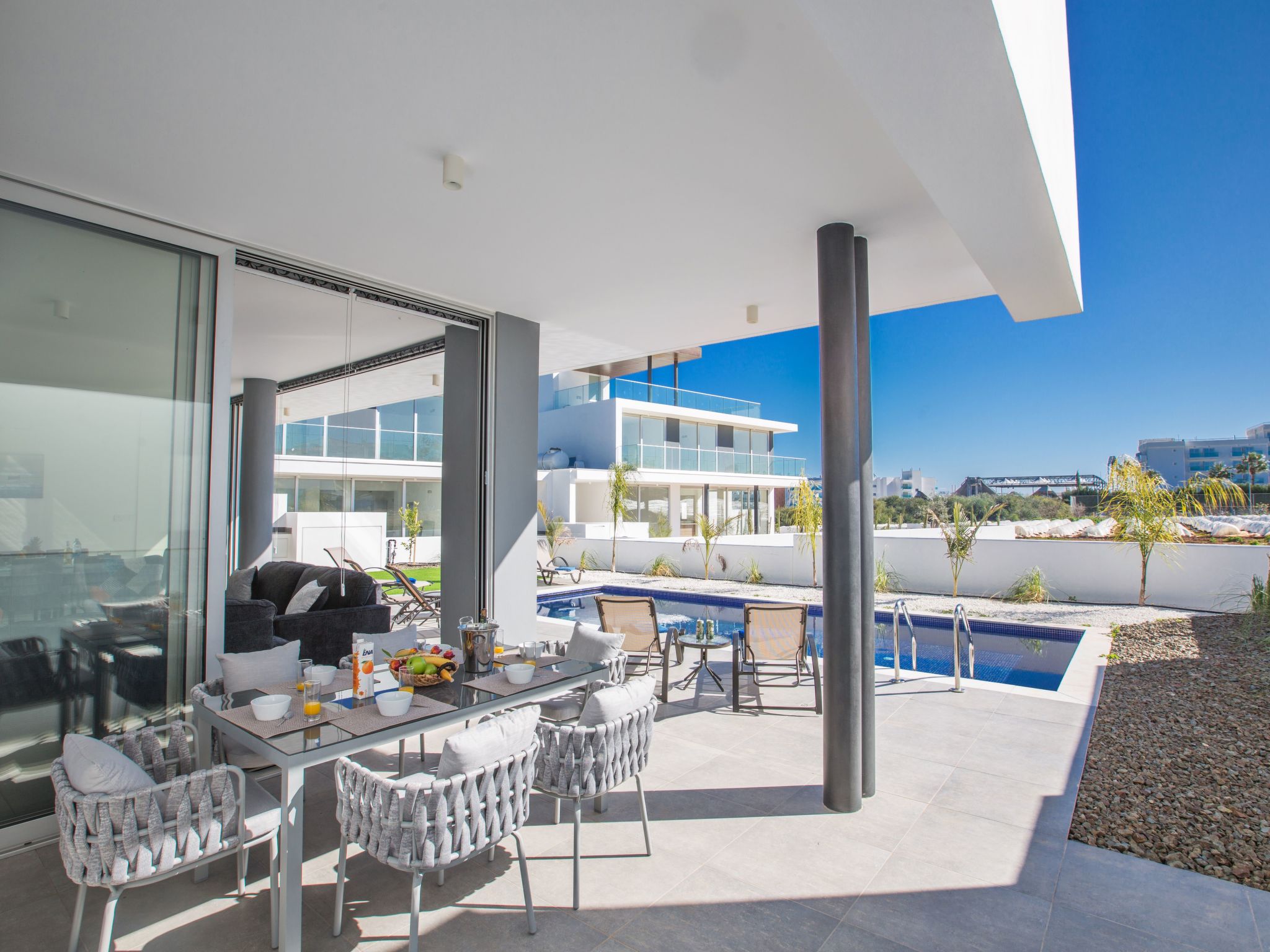 Atemberaubende Villa Olivine mit Meerblick