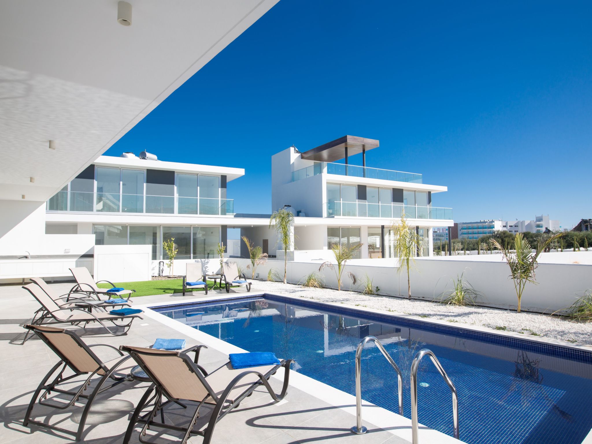 Atemberaubende Villa Olivine mit Meerblick-Image-tags.info