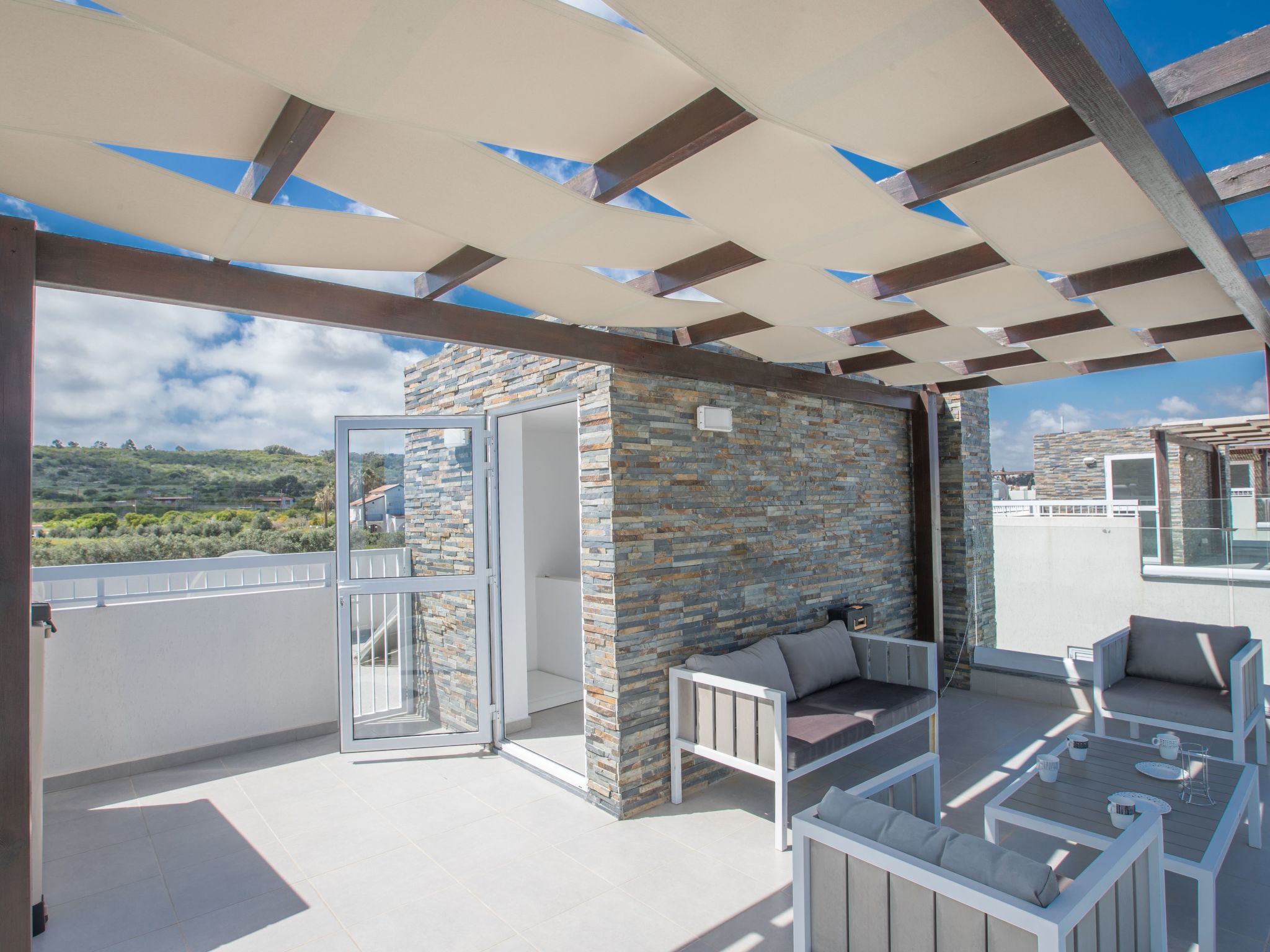 Moderne 4-Schlafzimmer-Villa im Zentrum von Protaras-Image-tags.info