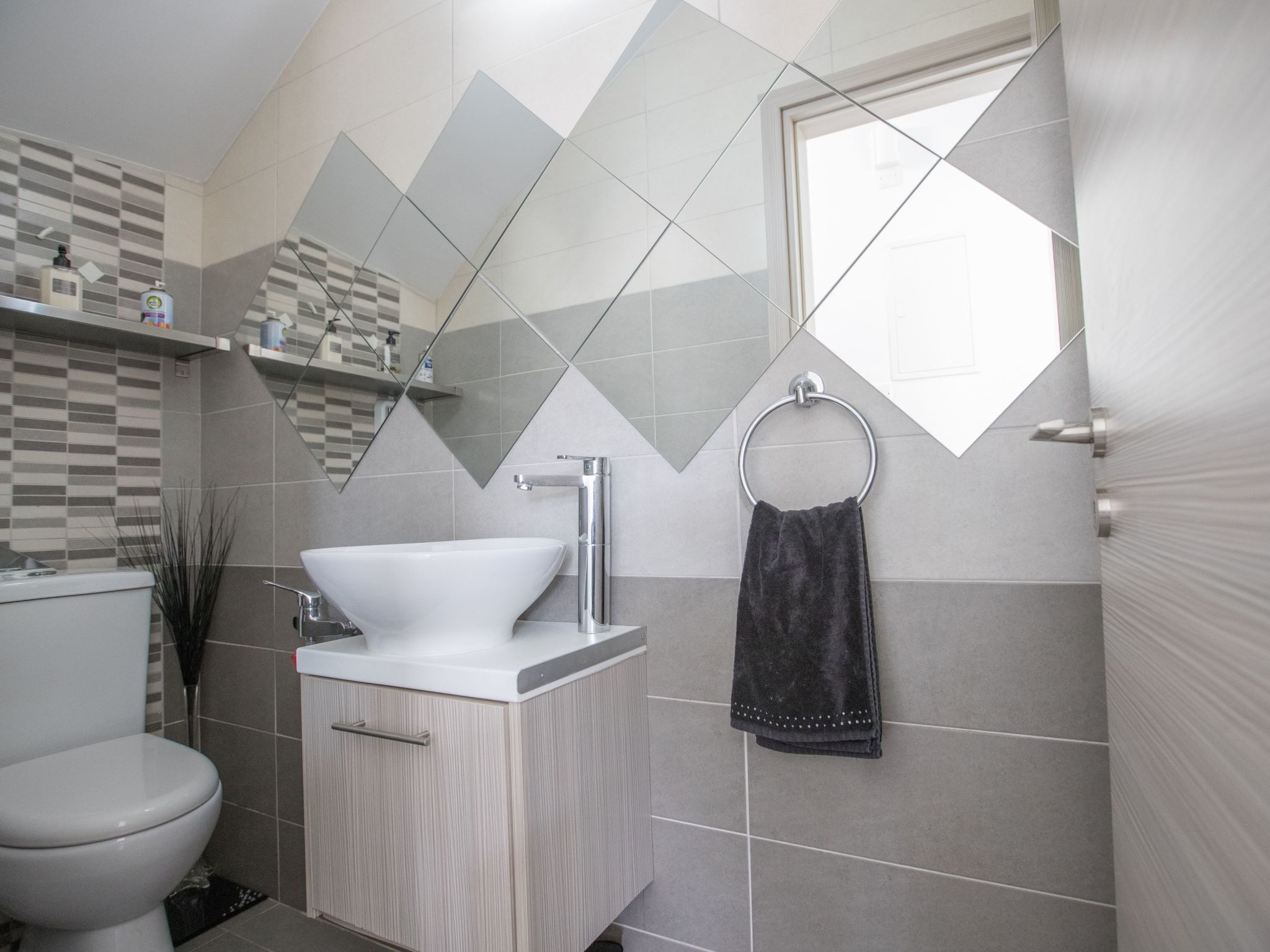 Moderne 4-Schlafzimmer-Villa im Zentrum von Protaras-Image-tags.info