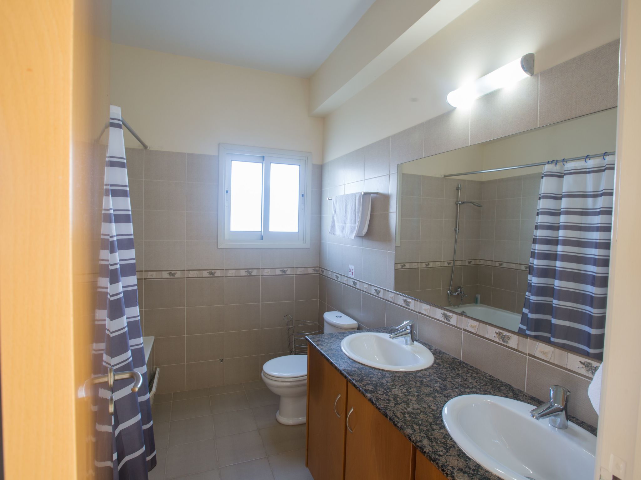 Private 3-Schlafzimmer-Villa mit Hochgeschwindigkeits-Internet-Image-tags.info