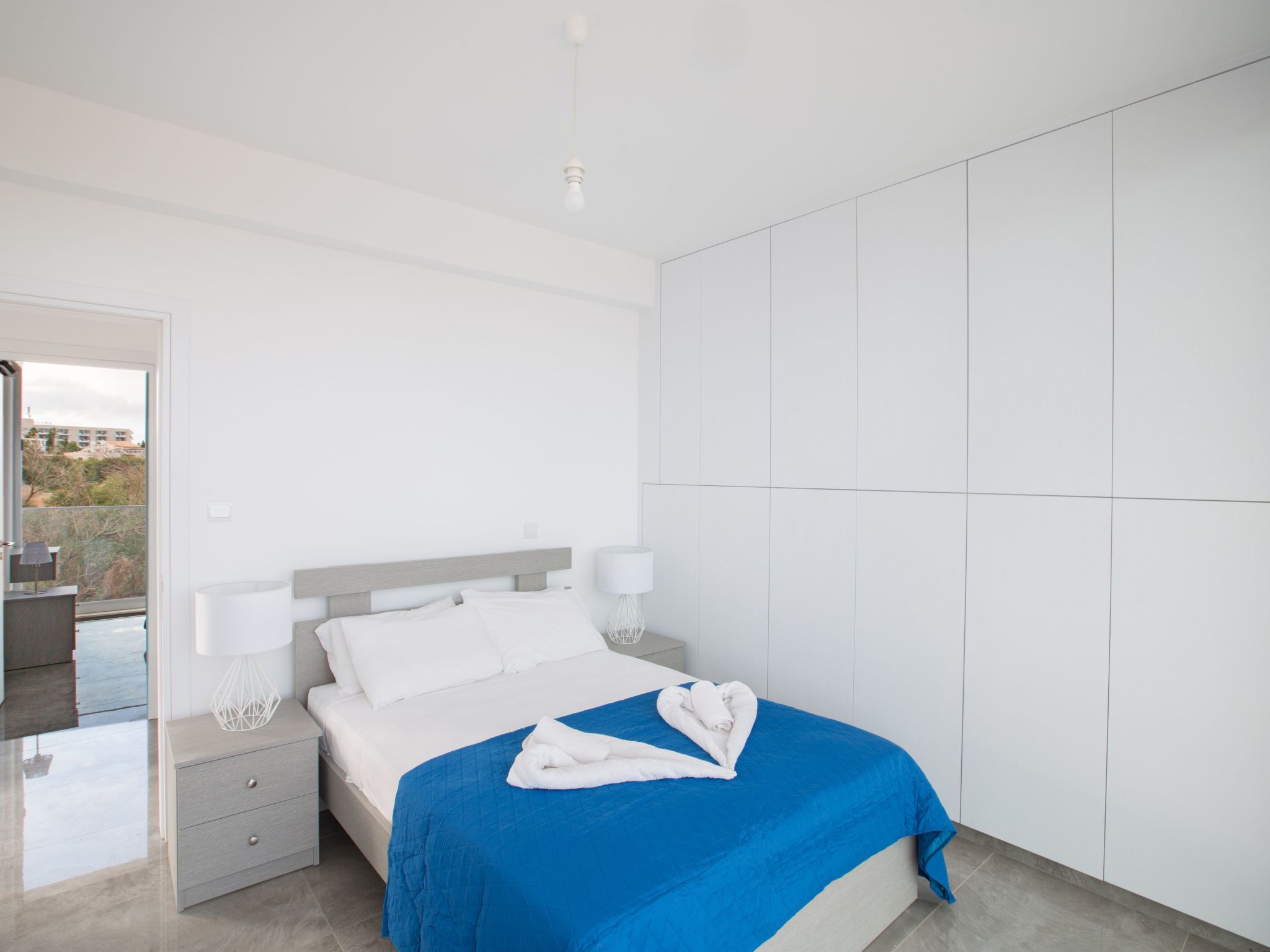 2-Schlafzimmer-Villa mit Pool, Dachgarten, Meerblick-Image-tags.info