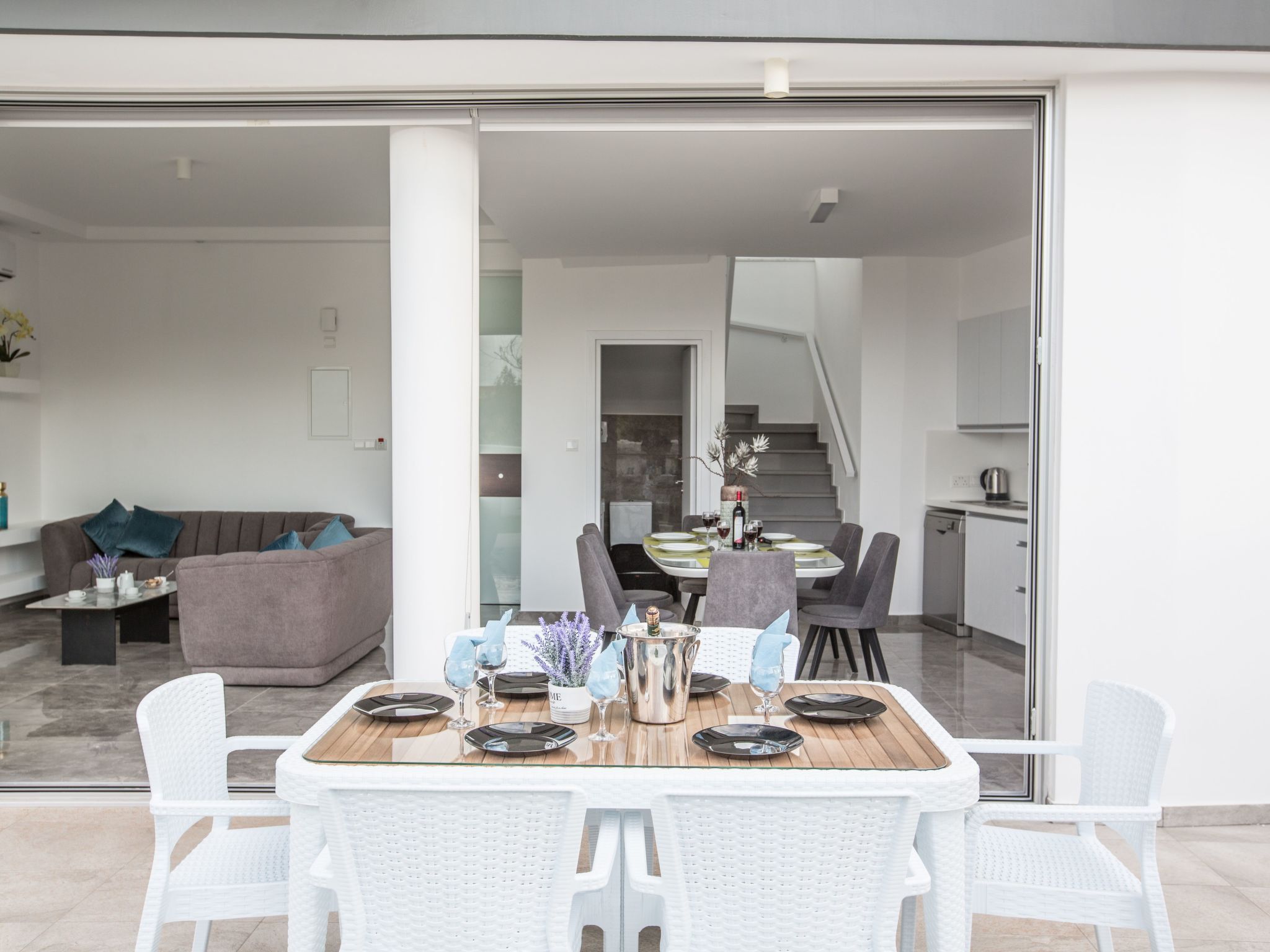 2-Schlafzimmer-Villa mit Pool, Dachgarten, Meerblick-Image-tags.info