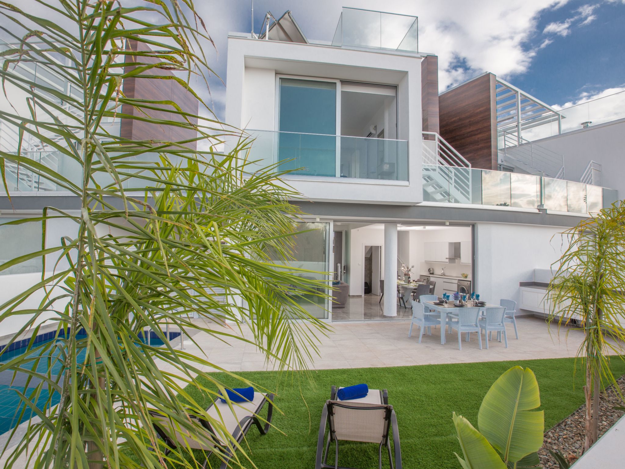 2-Schlafzimmer-Villa mit Pool, Dachgarten, Meerblick-Image-tags.info