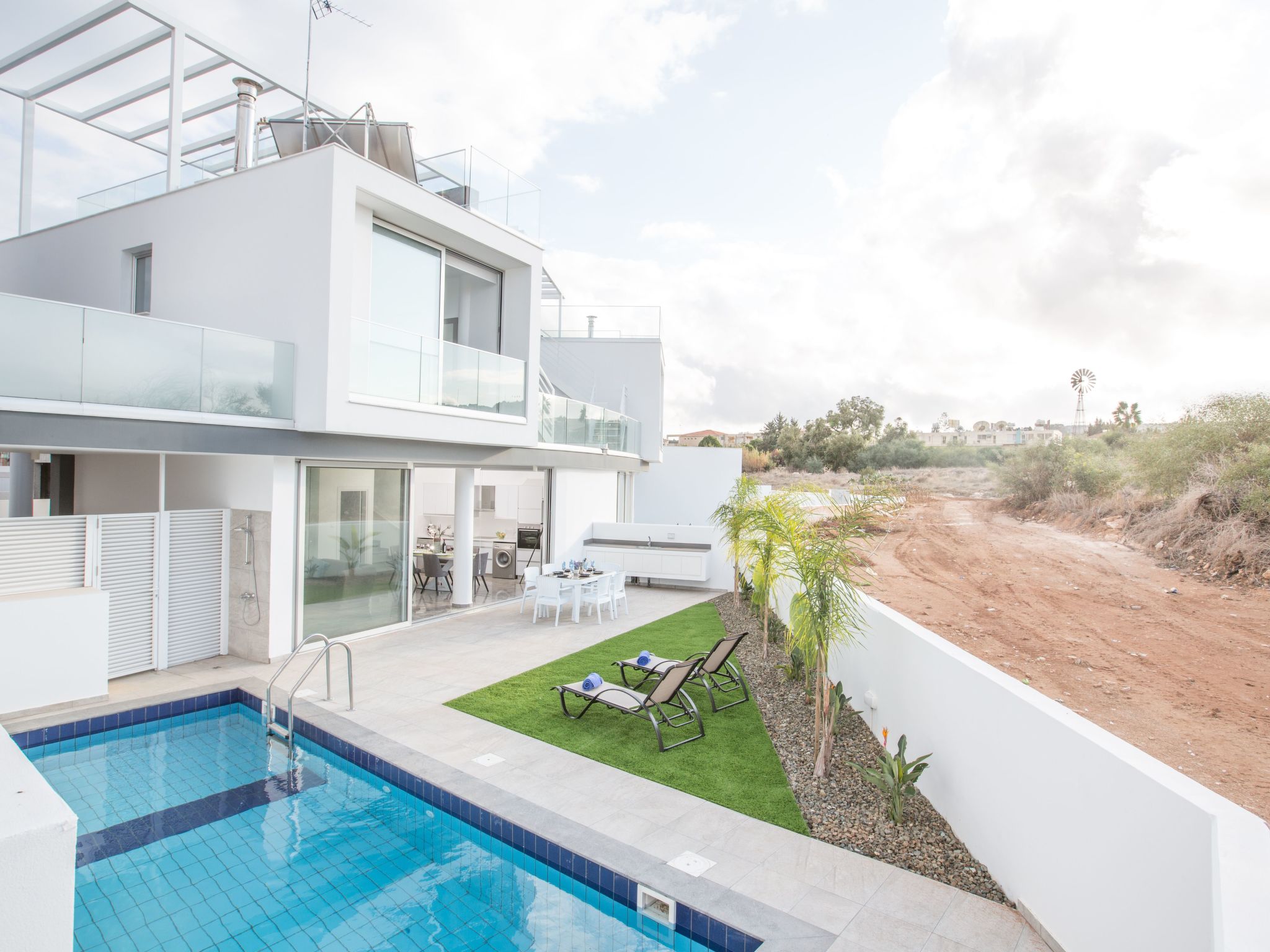 2-Schlafzimmer-Villa mit Pool, Dachgarten, Meerblick-Image-tags.info