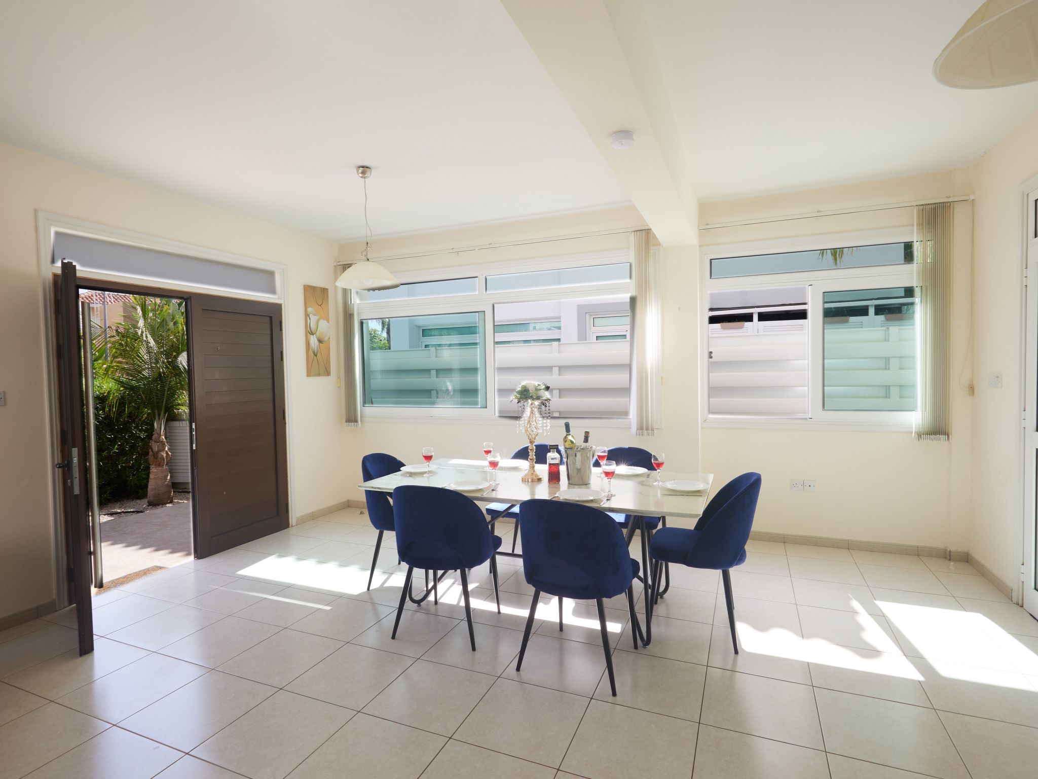 Hübsche Villa mit 3 Schlafzimmern und privatem Pool-Image-tags.info