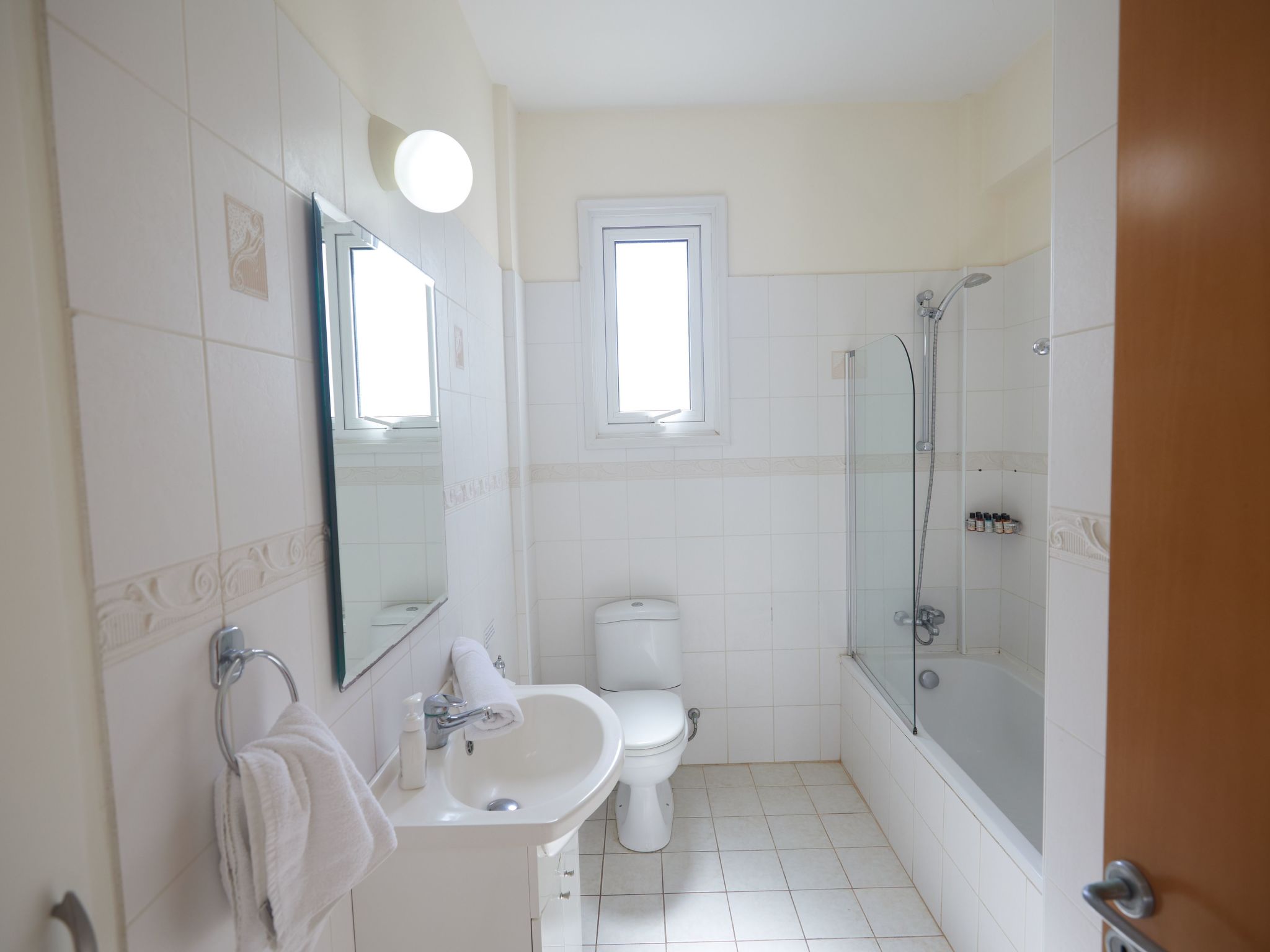 Hübsche Villa mit 3 Schlafzimmern und privatem Pool-Image-tags.info