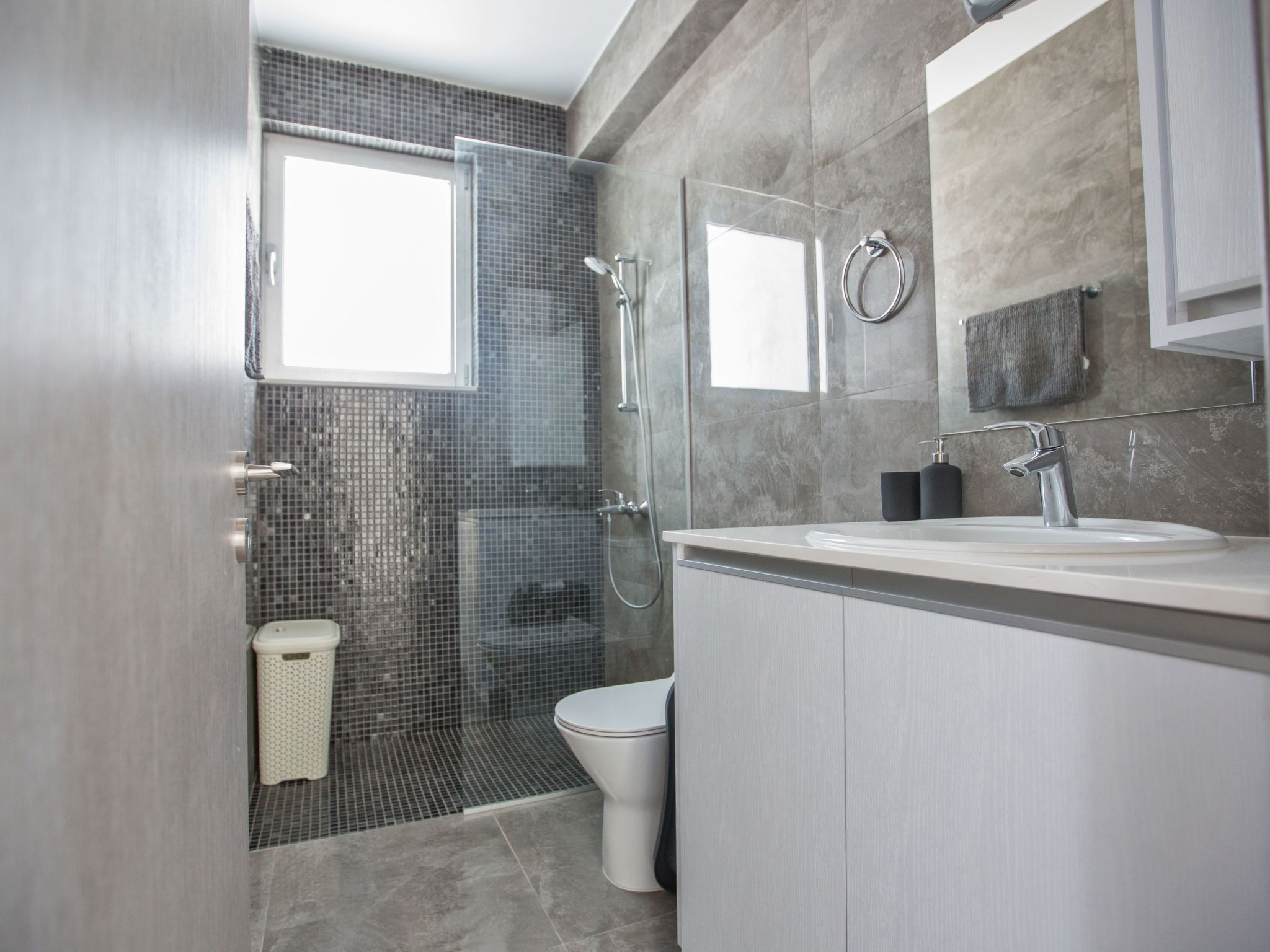 Protaras Olivine Villa mit Pool und einem Dachgarten-Image-tags.info