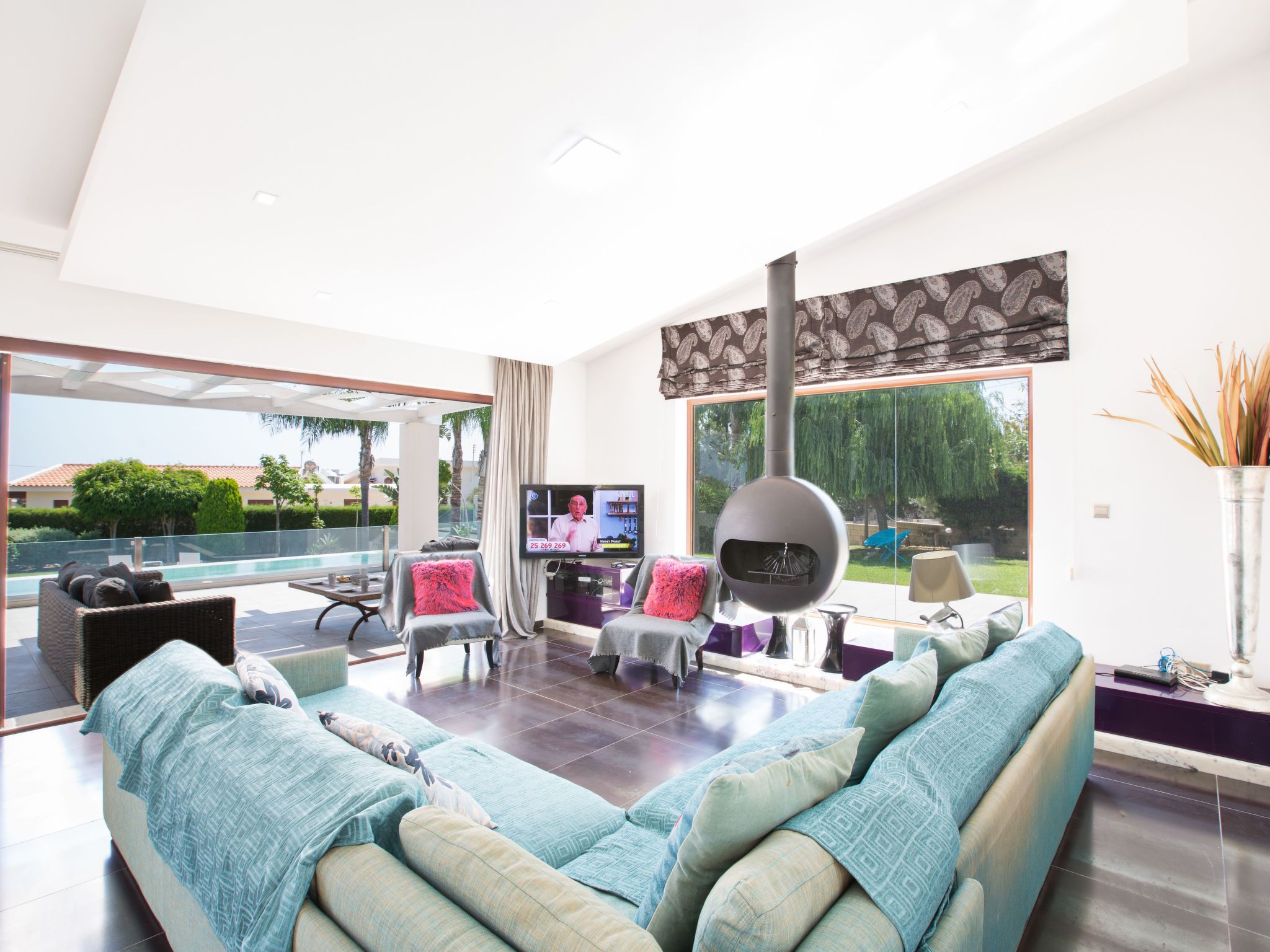 4-Schlafzimmer-Villa mit Pool im Zentrum von Protaras-Image-tags.info