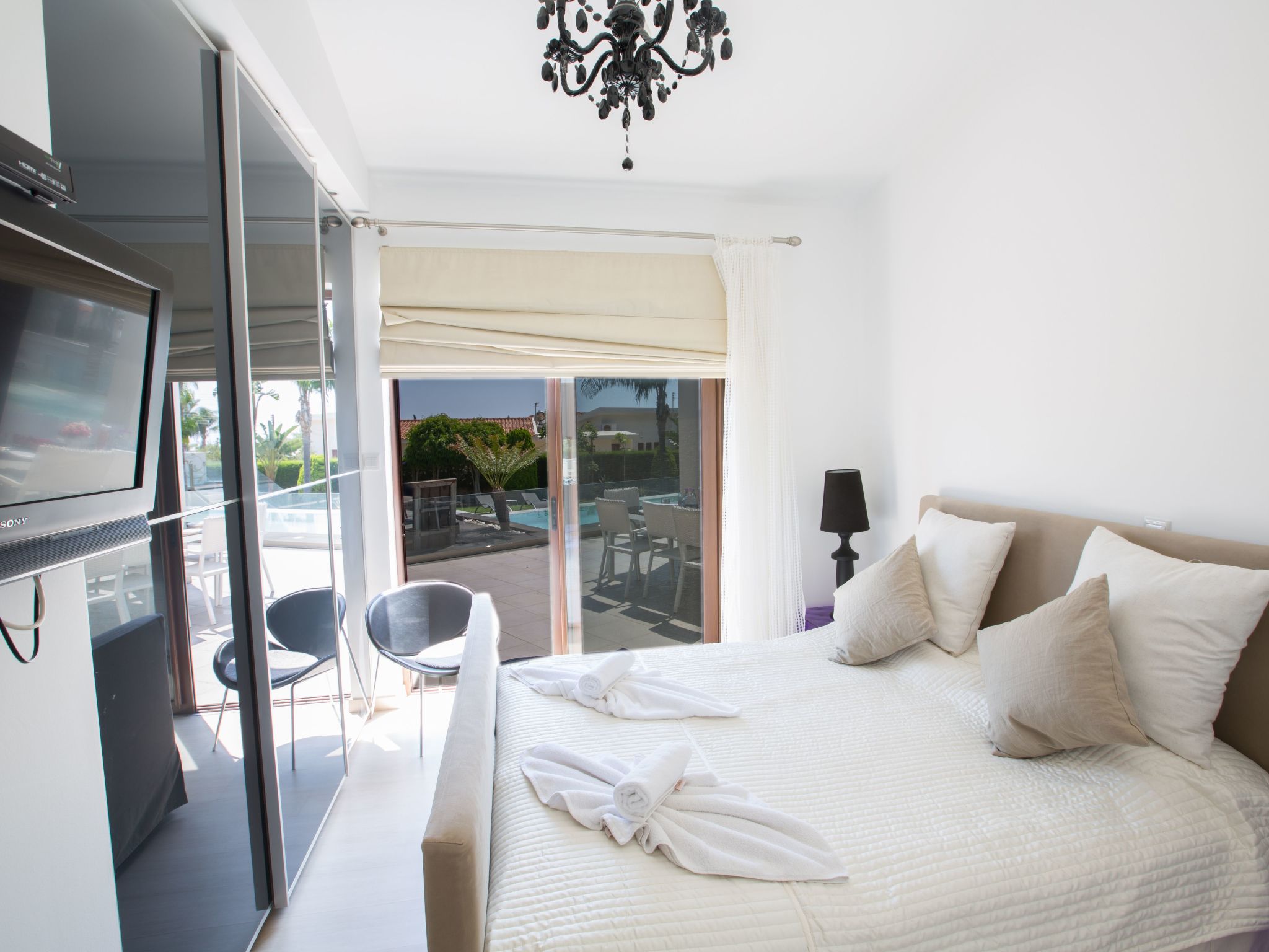 4-Schlafzimmer-Villa mit Pool im Zentrum von Protaras-Image-tags.info