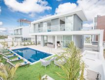 Moderne vrijstaande villa met privézwembad in het hart van Protaras - thumbnail 3