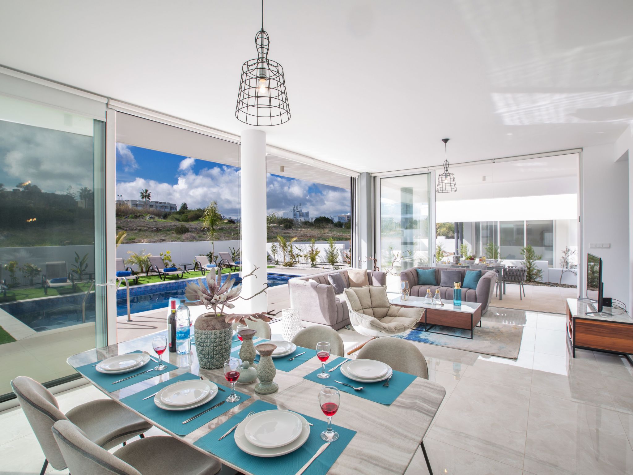 3-Schlafzimmer-Villa mit privatem Pool im Zentrum-Image-tags.info