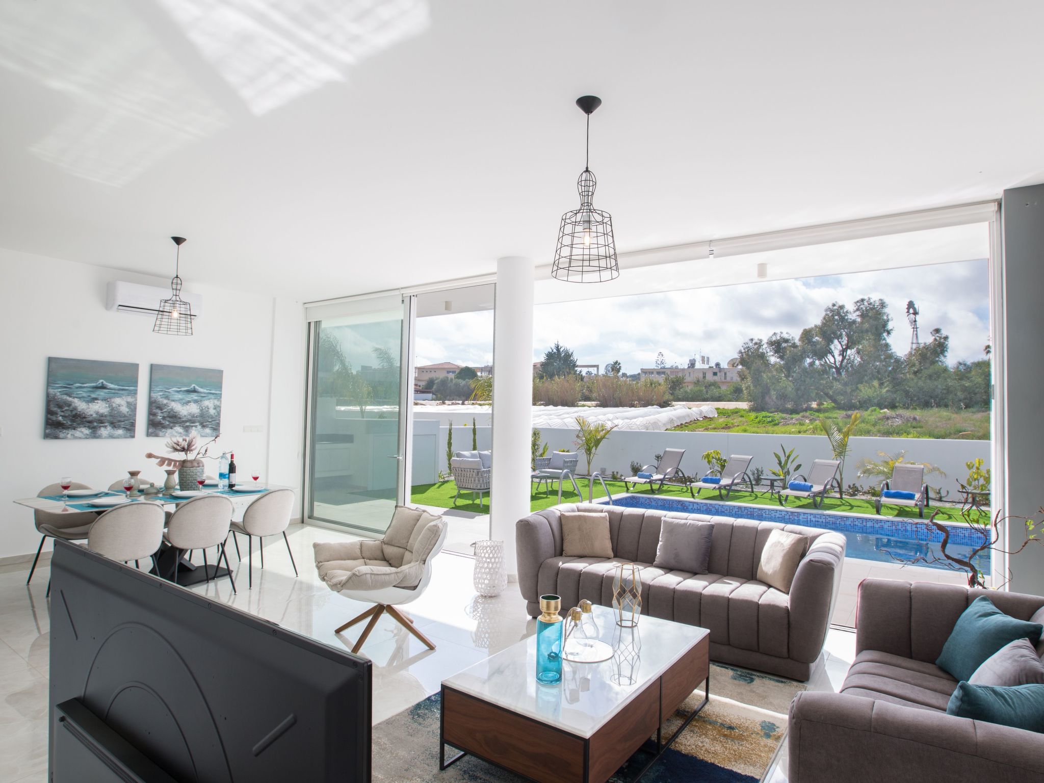 3-Schlafzimmer-Villa mit privatem Pool im Zentrum-Image-tags.info