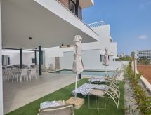 Privézwembad en luxe in Protaras: ruim vakantiehuis voor 10 personen - thumbnail 3
