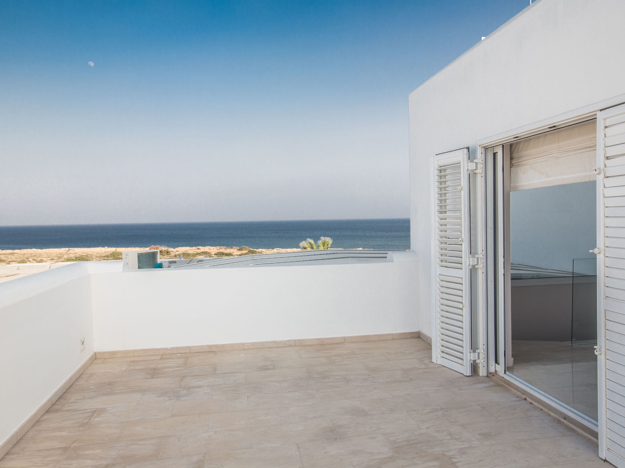 Geräumige Ferienvilla mit atemberaubendem Ausblick-Image-tags.info