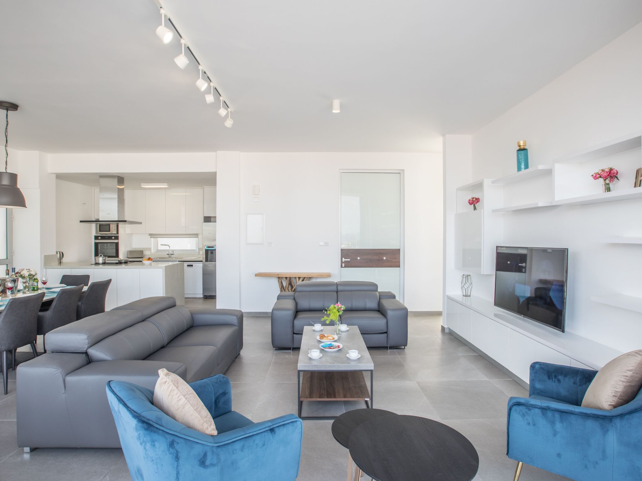 Schöne Villa Olivine Pearl OL5 mit Garten-Image-tags.info