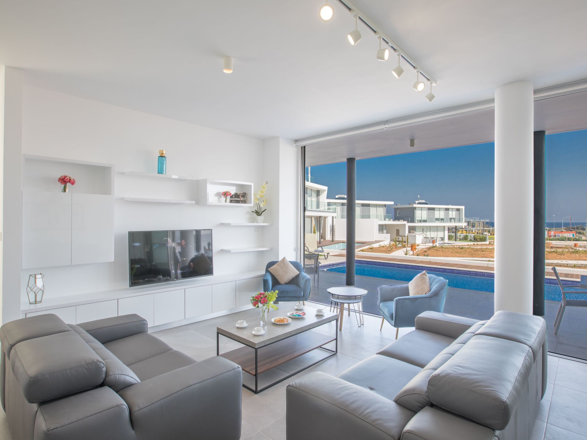 Schöne Villa Olivine Pearl OL5 mit Garten-Image-tags.info