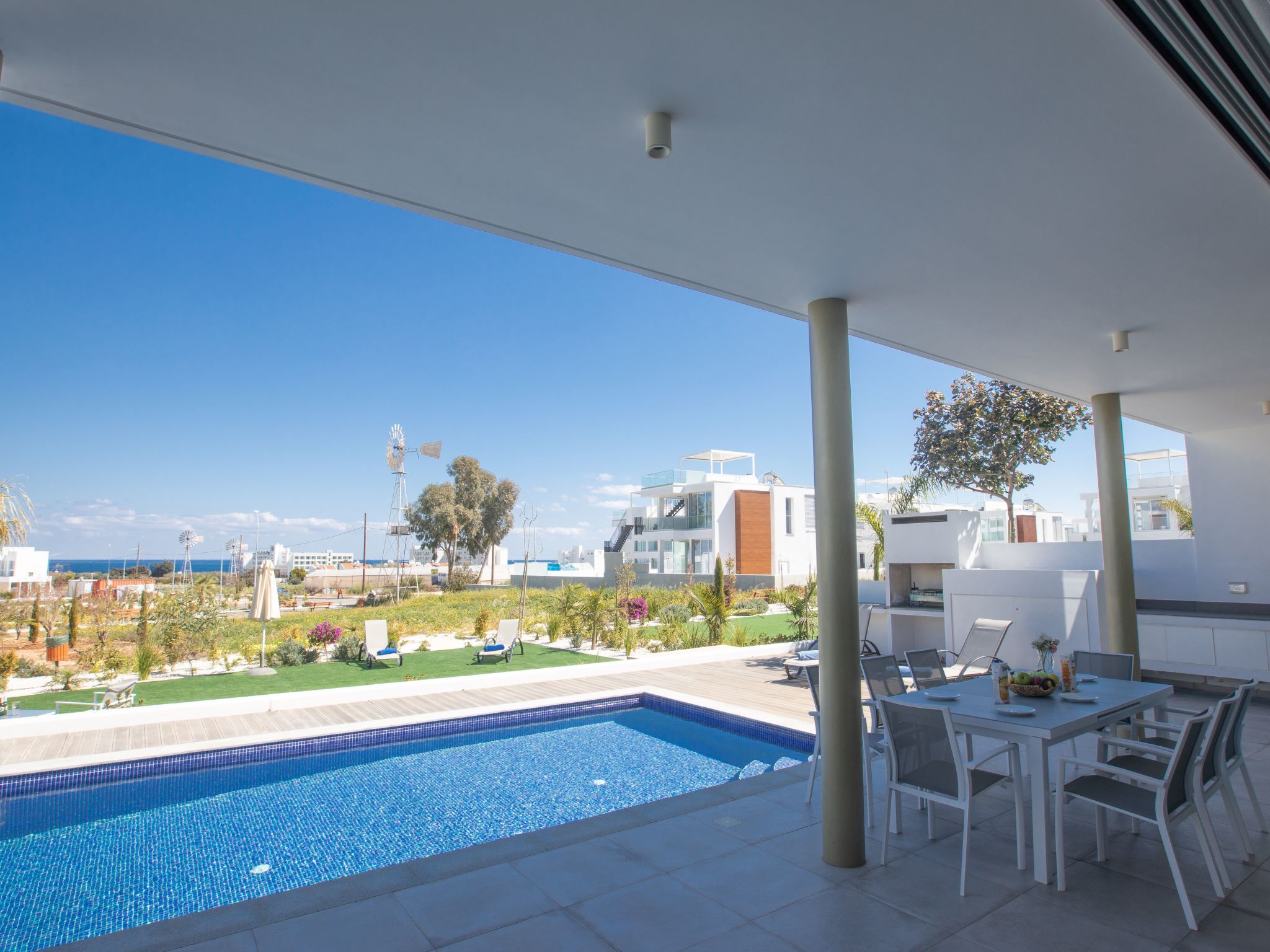 Schöne Villa Olivine Pearl OL5 mit Garten-Image-tags.info