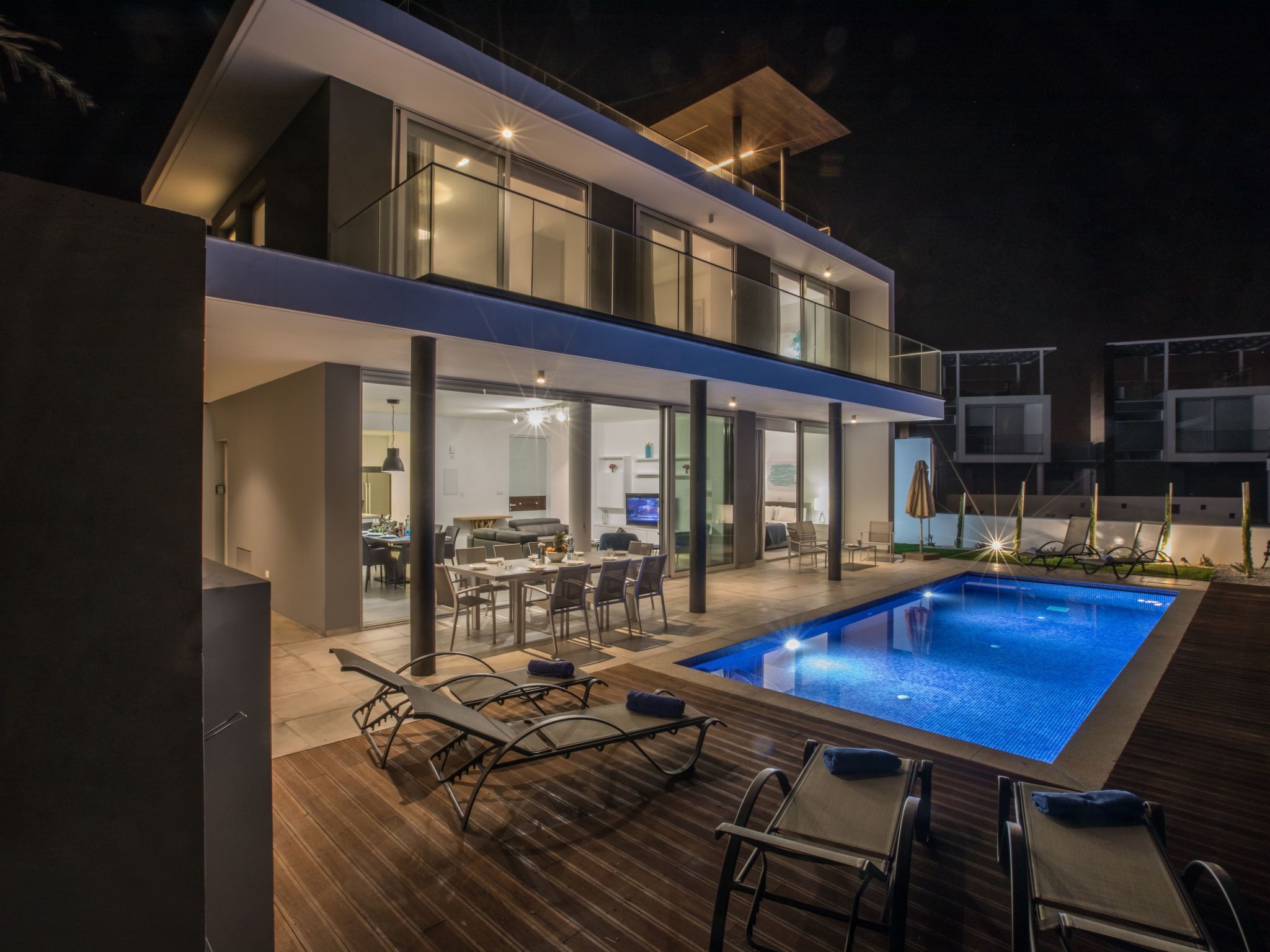 Schöne Villa Olivine Pearl OL5 mit Garten-Image-tags.info