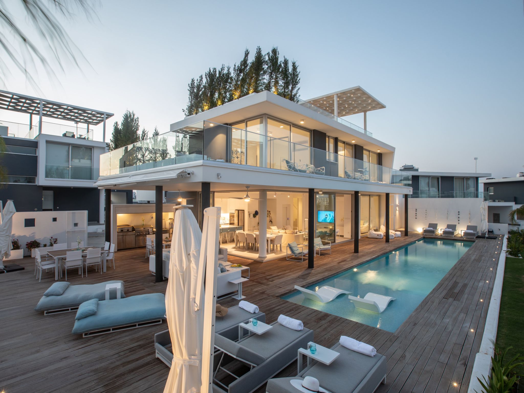 Protaras Olivine Villa mit herrlichem Garten, Pool-Image-tags.info