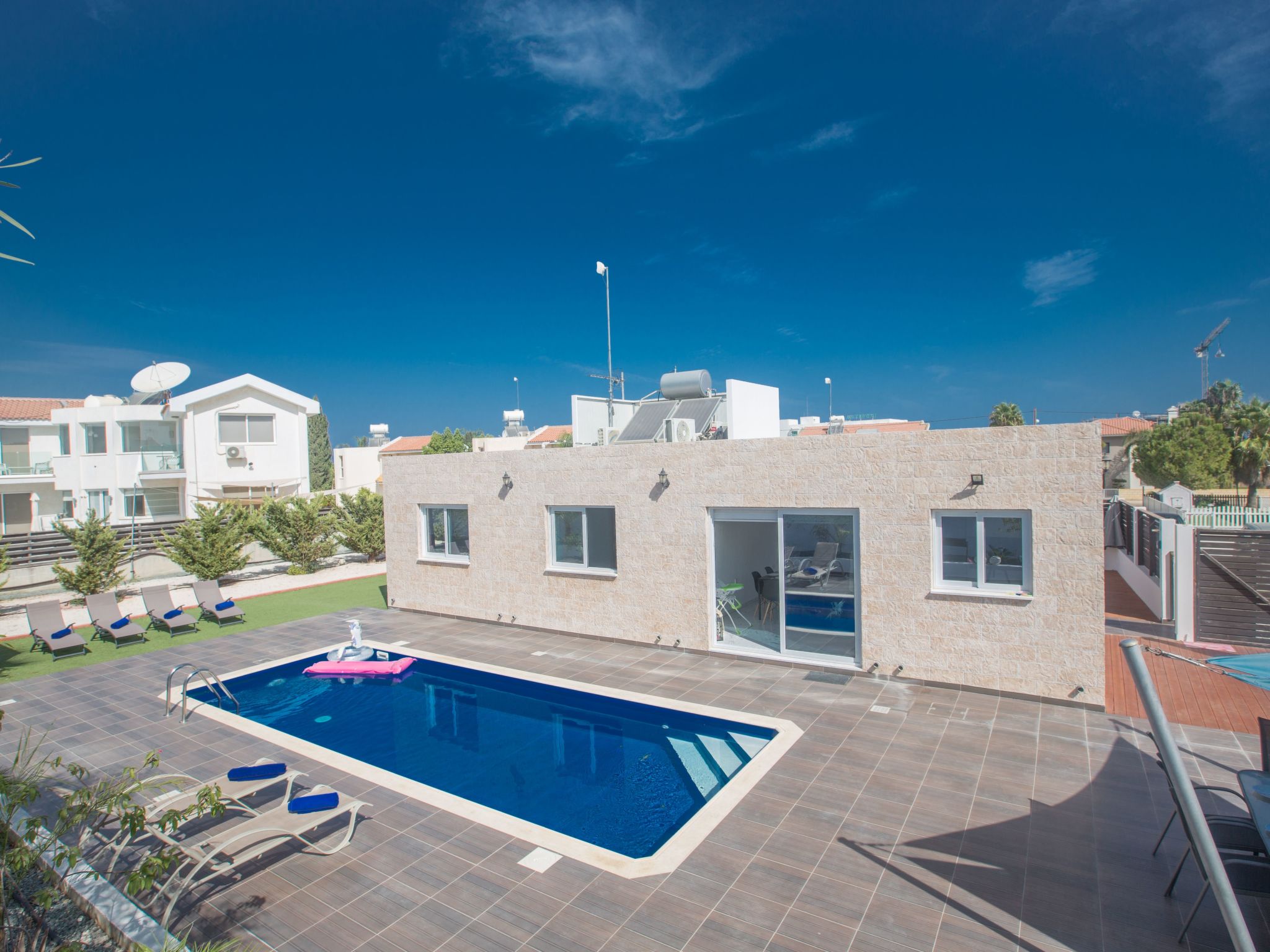 3 Schlafzimmer Villa mit Pool in Protaras Zentrum