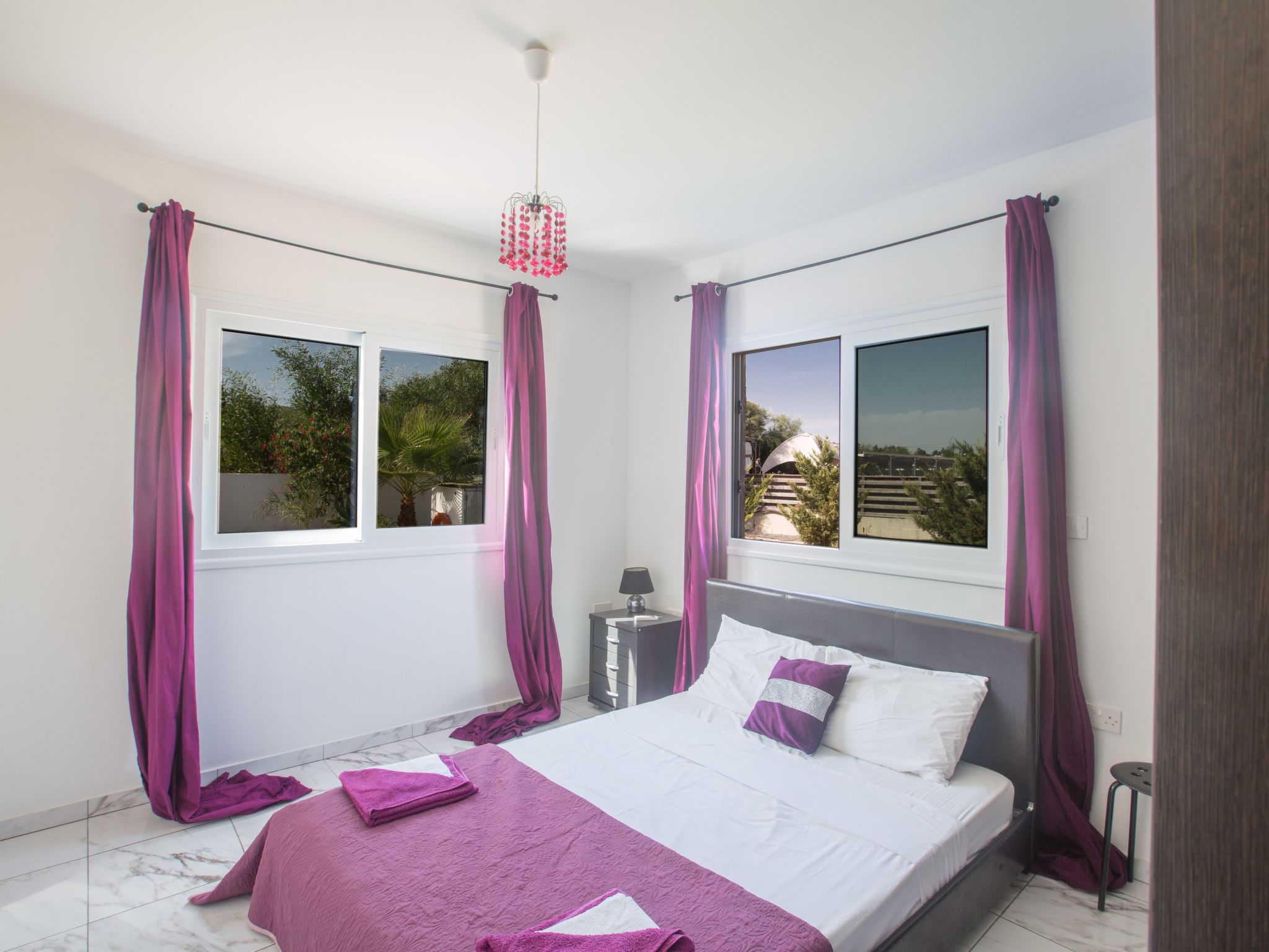 3 Schlafzimmer Villa mit Pool in Protaras Zentrum-Image-tags.info