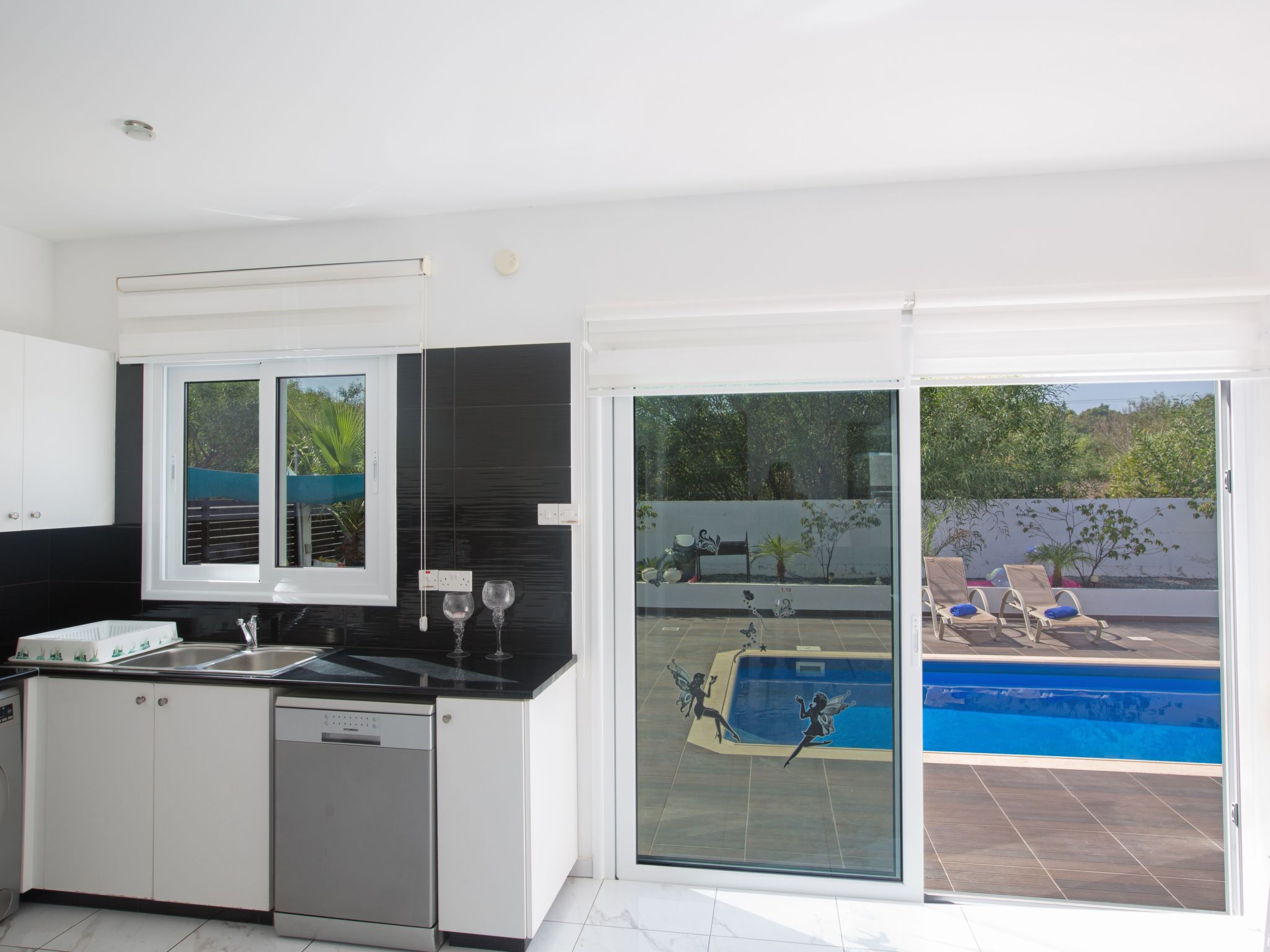 3 Schlafzimmer Villa mit Pool in Protaras Zentrum-Image-tags.info