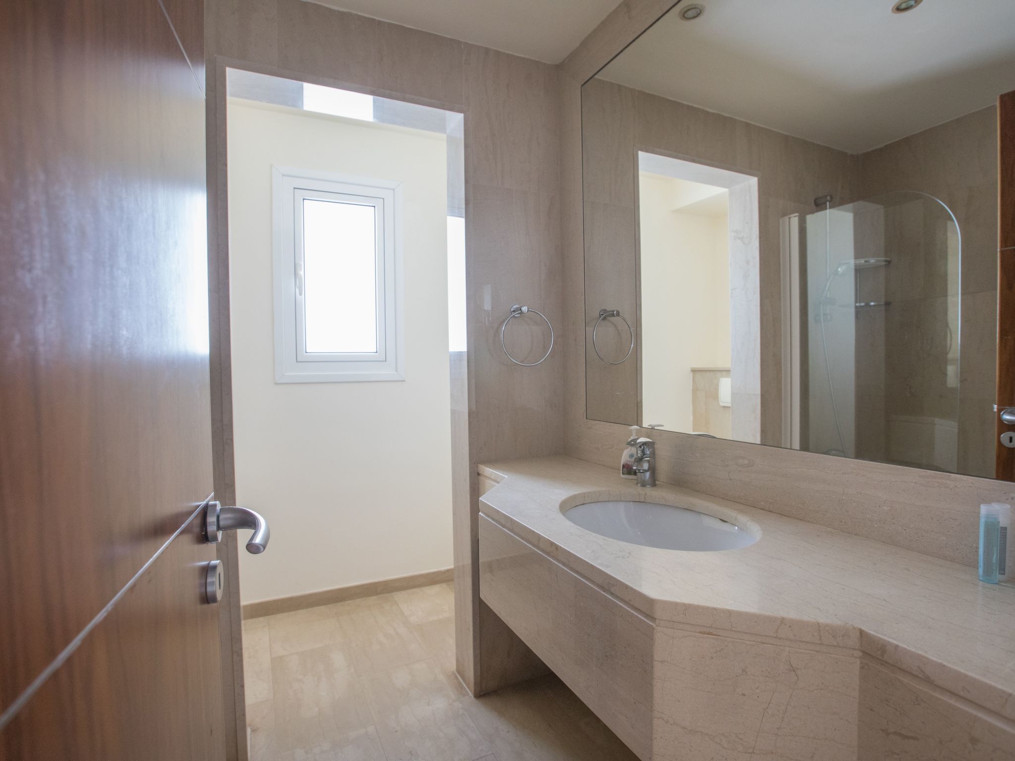 Haus in Protaras mit Pool und Meerblick-Image-tags.info