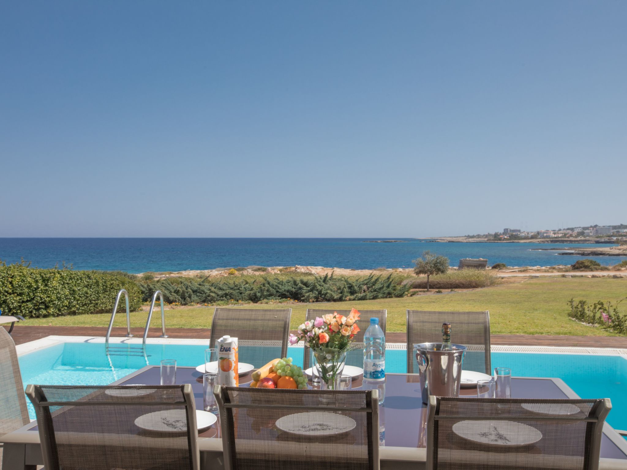 Haus in Protaras mit Pool und Meerblick-Image-tags.info